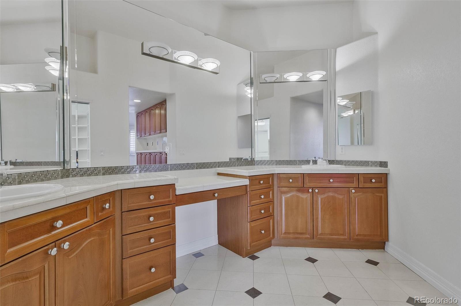 MLS Image #12 for 7018 s netherland way,aurora, Colorado