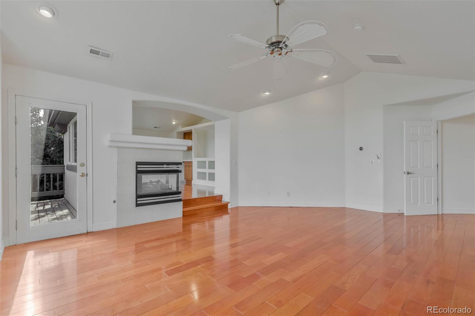 MLS Image #13 for 7018 s netherland way,aurora, Colorado