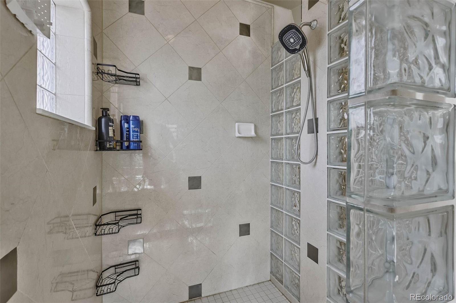 MLS Image #15 for 7018 s netherland way,aurora, Colorado