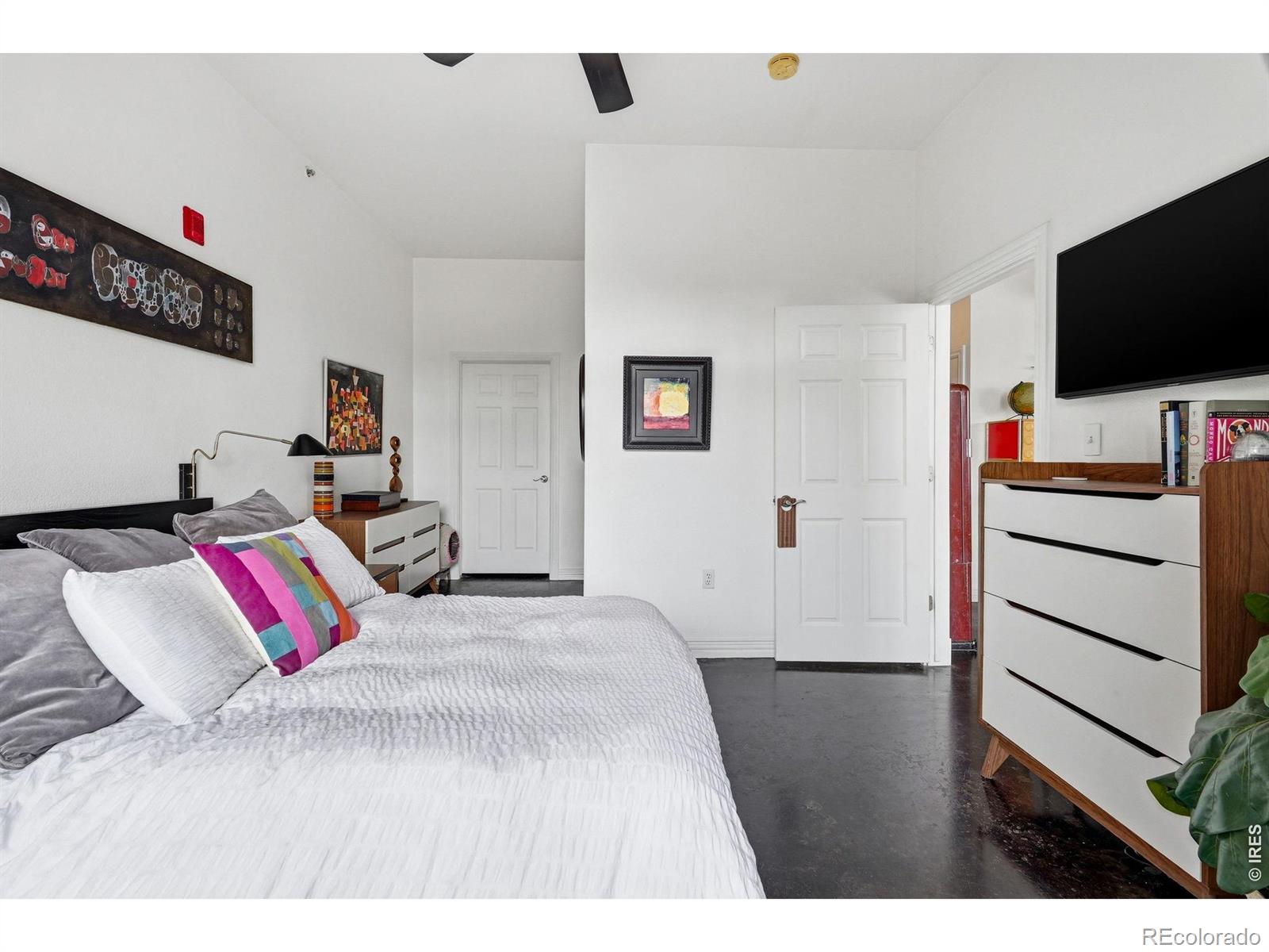 MLS Image #19 for 277 n broadway  209,denver, Colorado