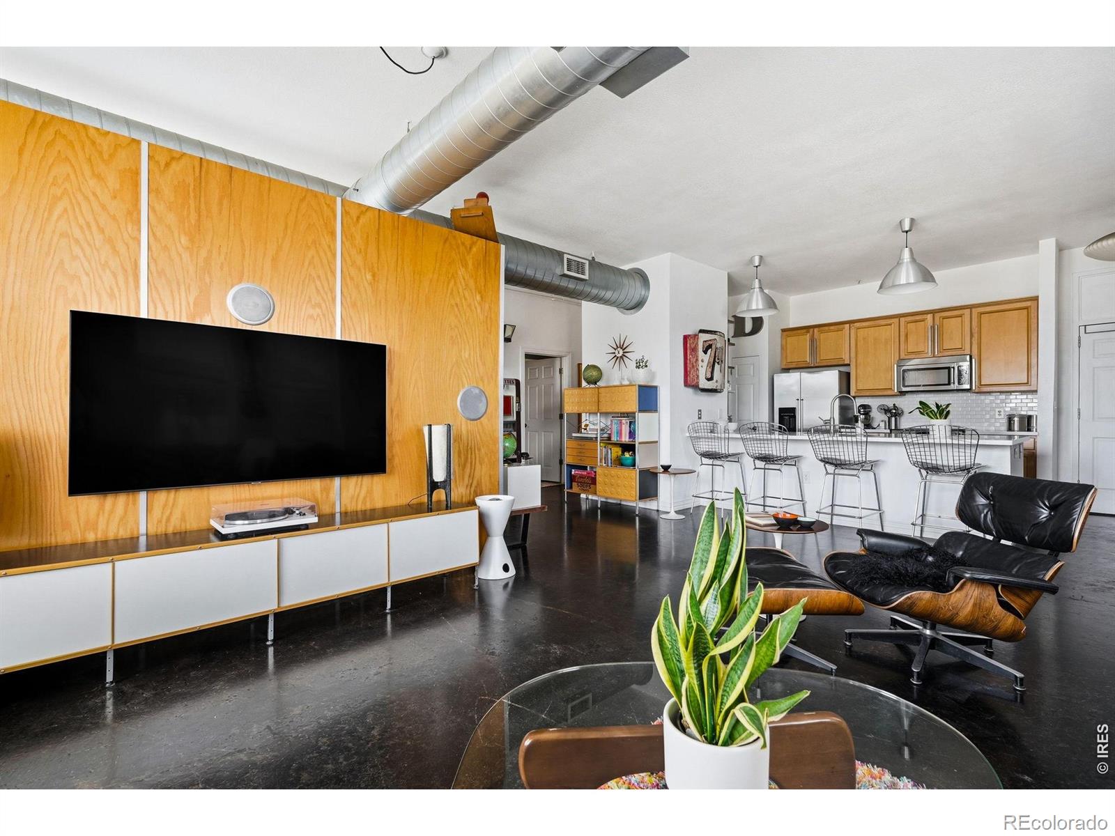 MLS Image #9 for 277 n broadway  209,denver, Colorado