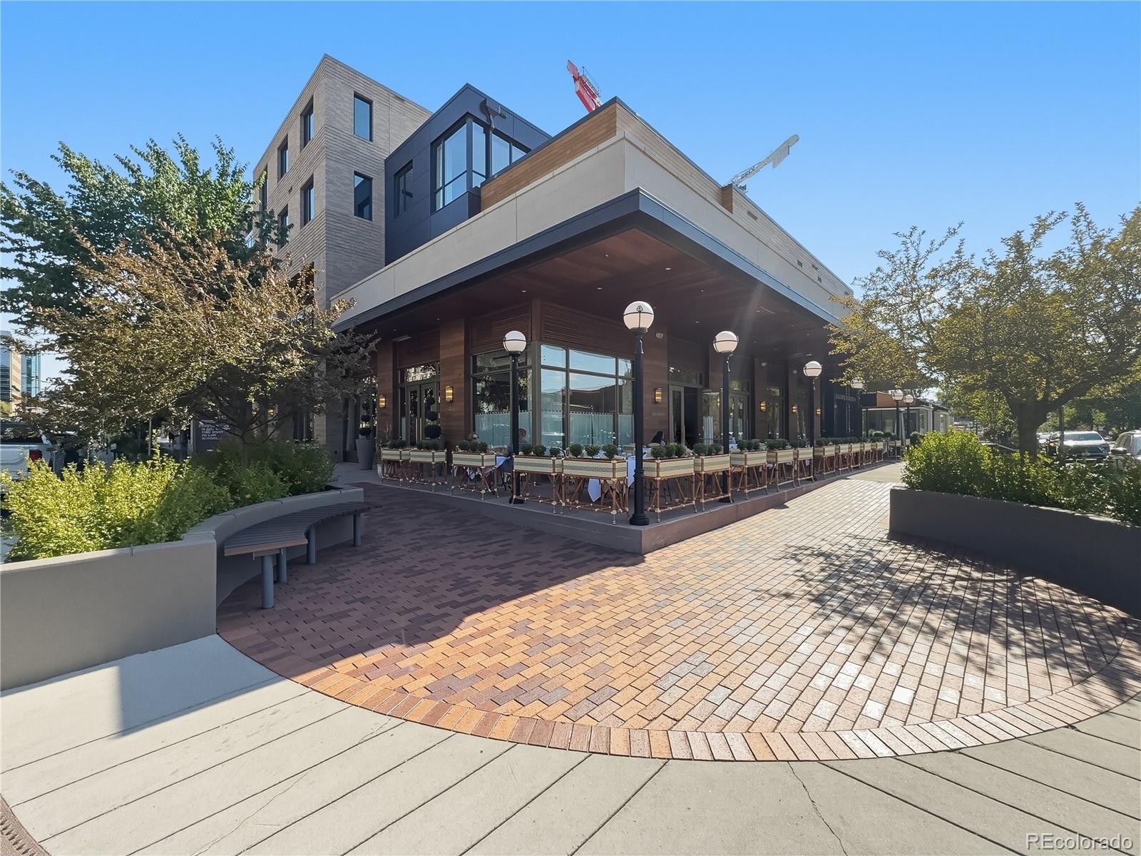 MLS Image #19 for 2  adams street 905,denver, Colorado
