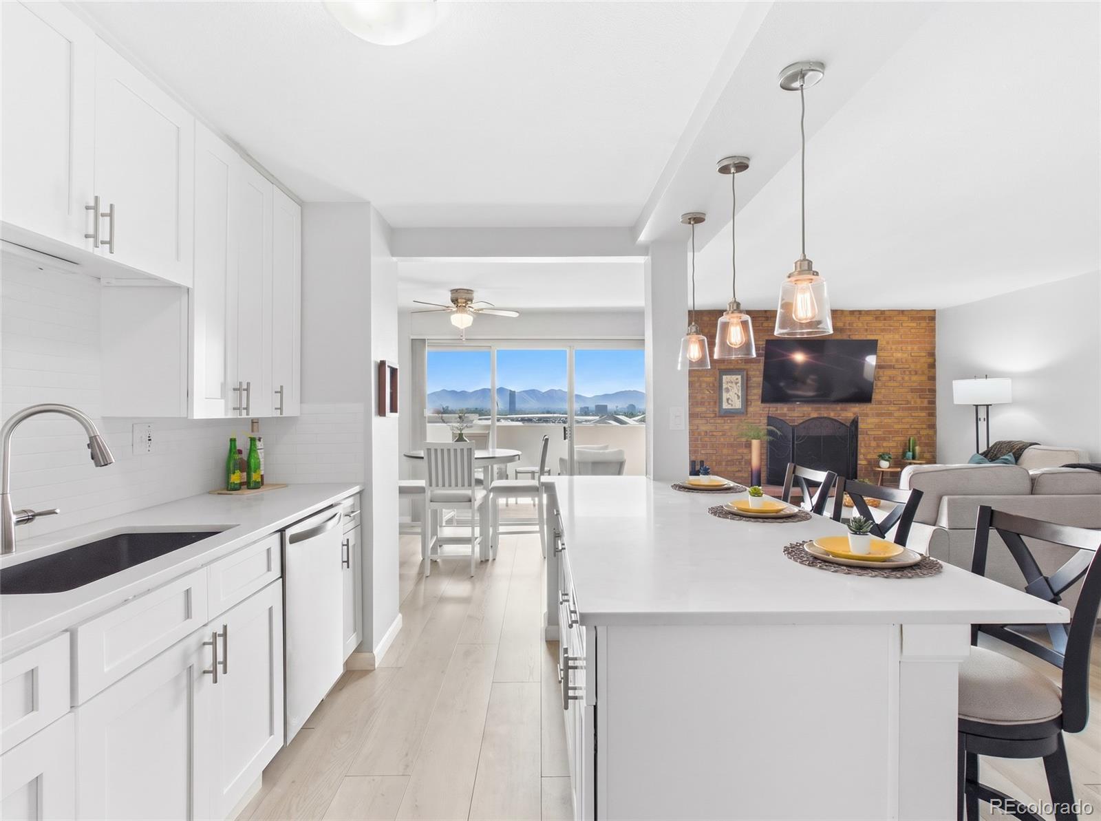 MLS Image #2 for 2  adams street 905,denver, Colorado