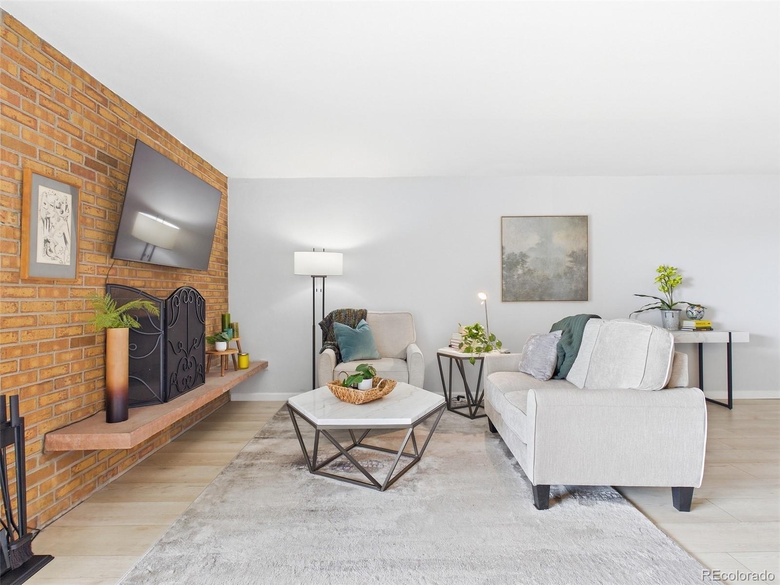 MLS Image #3 for 2  adams street 905,denver, Colorado
