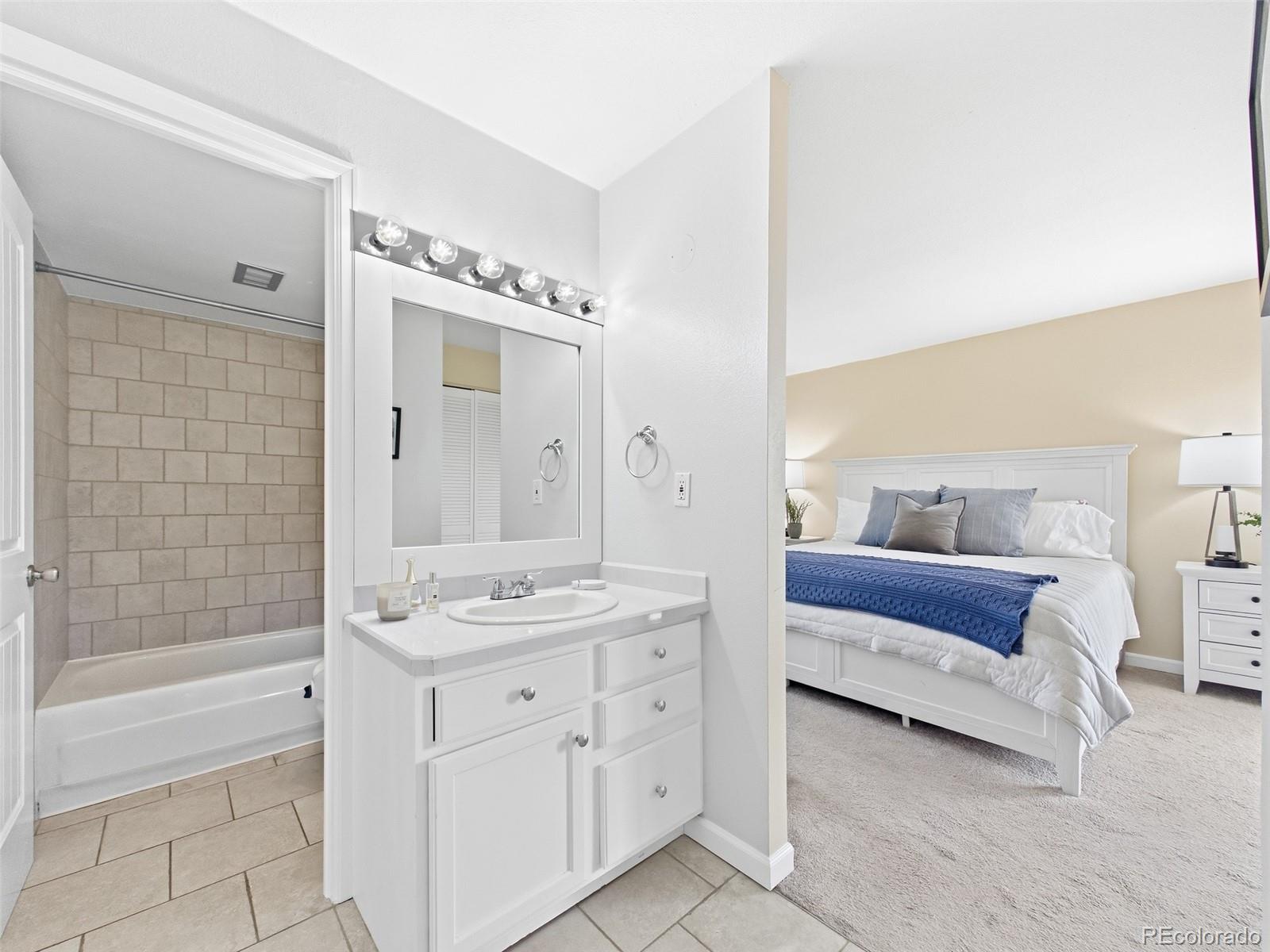MLS Image #6 for 2  adams street 905,denver, Colorado