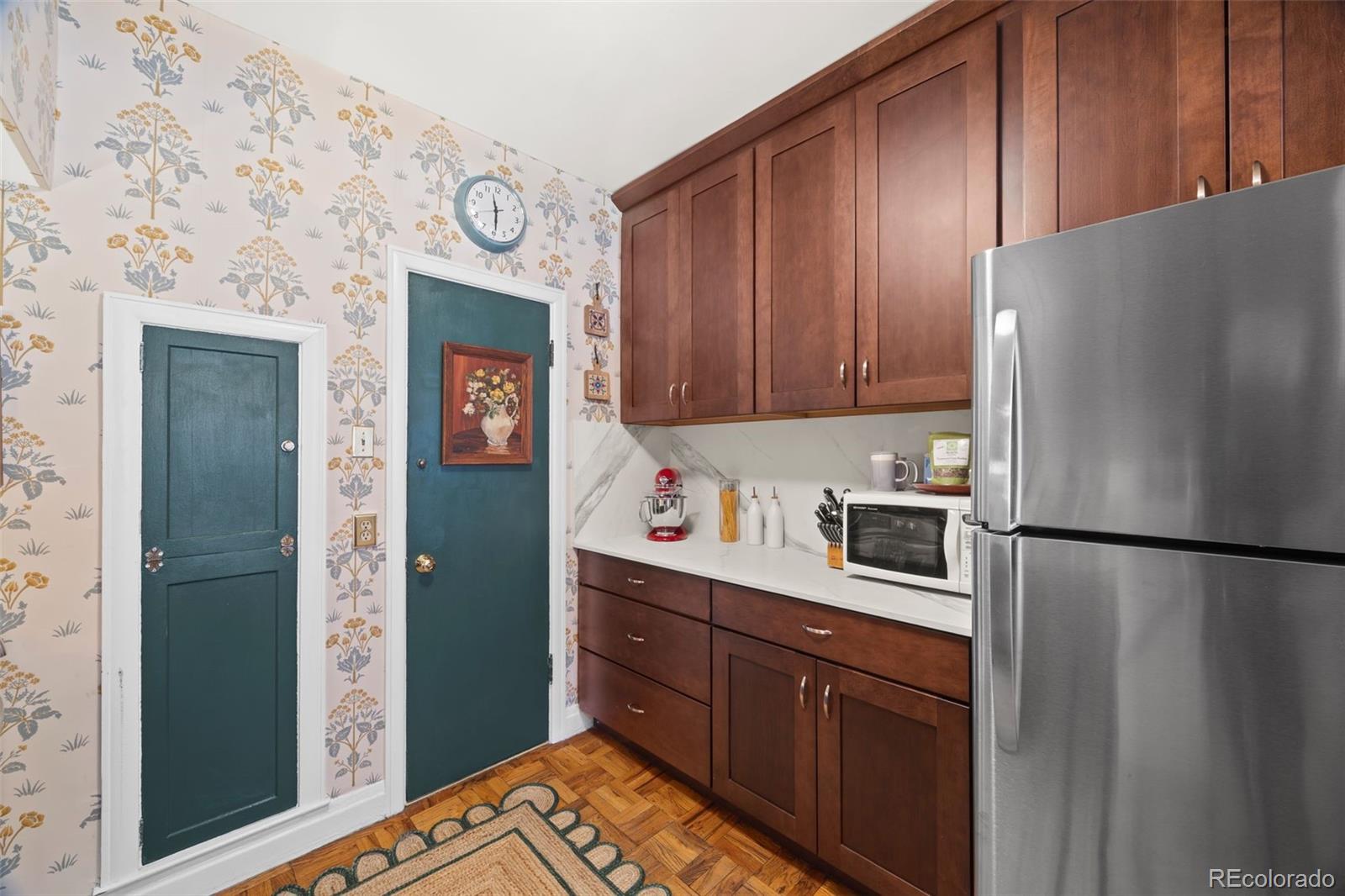 MLS Image #14 for 963 n logan street,denver, Colorado