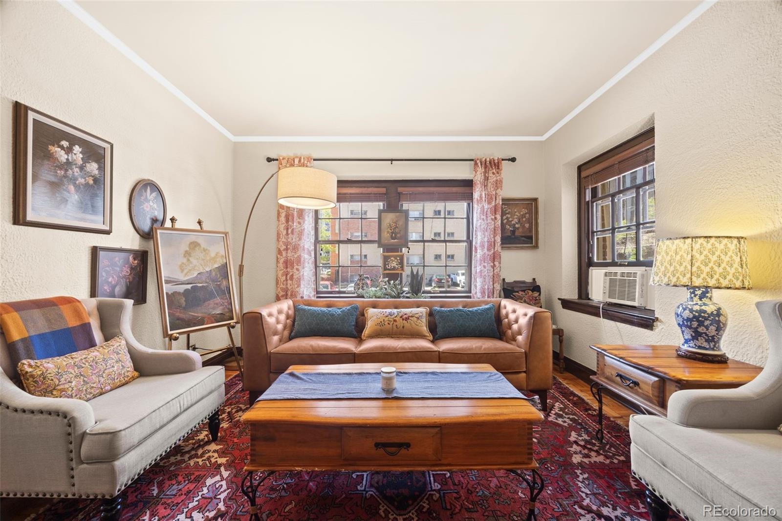 MLS Image #5 for 963 n logan street,denver, Colorado