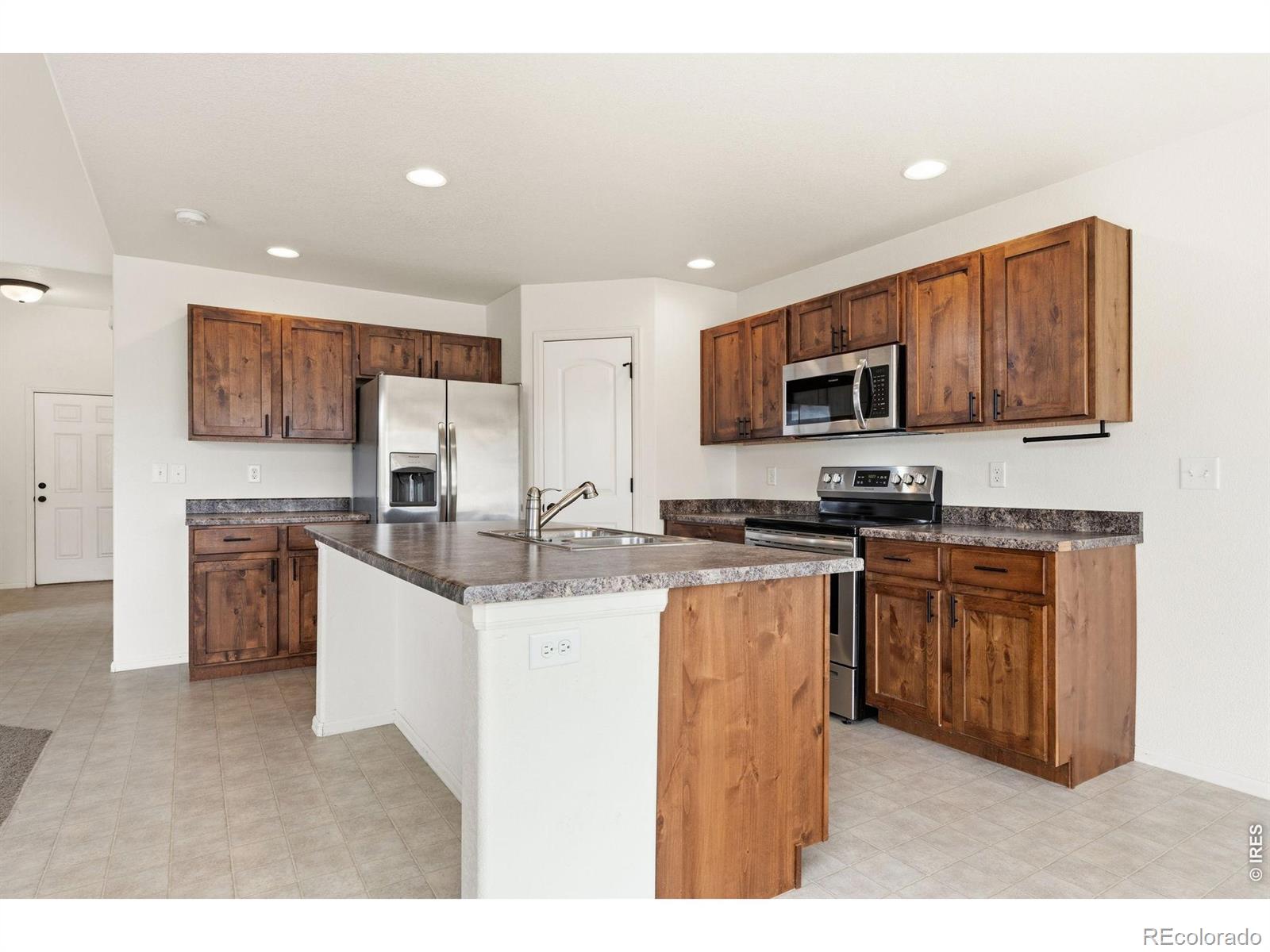 MLS Image #10 for 811  saiga drive,severance, Colorado
