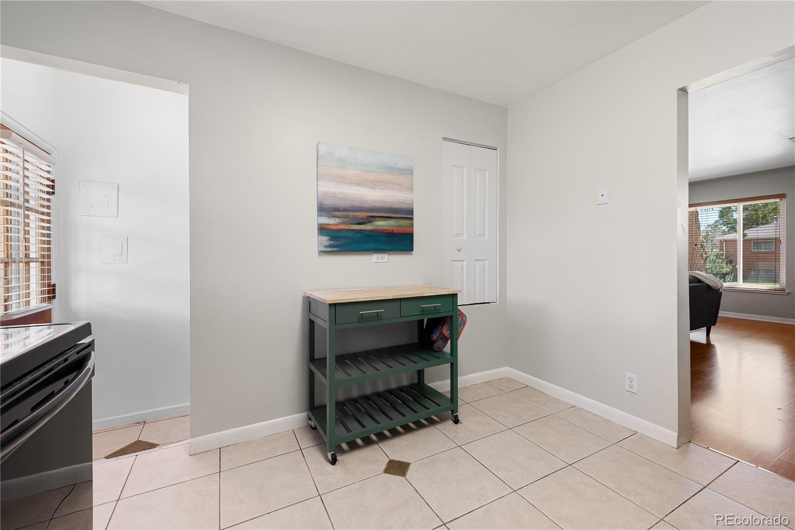 MLS Image #10 for 2331 s wolff street,denver, Colorado