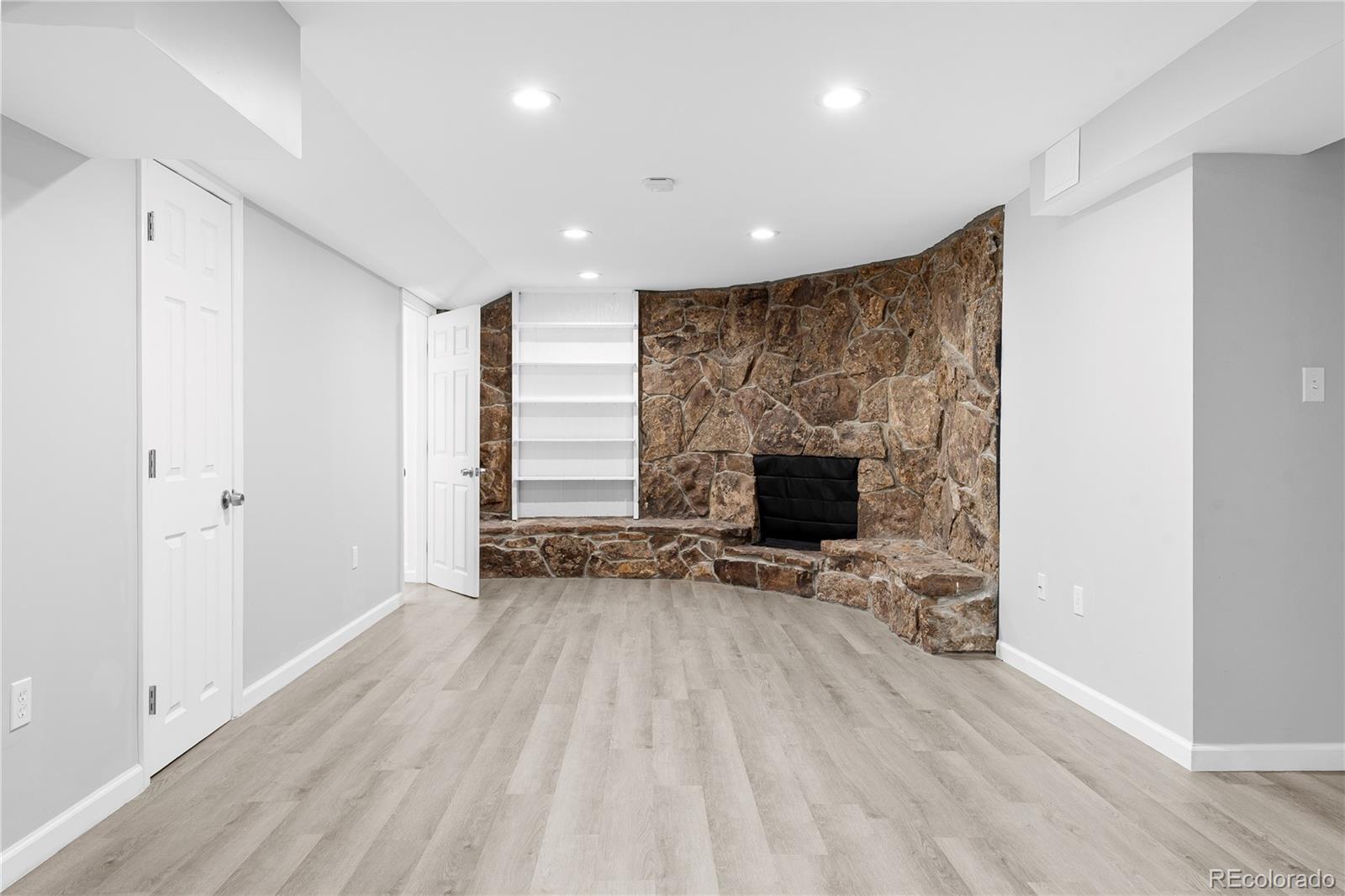 MLS Image #20 for 2331 s wolff street,denver, Colorado