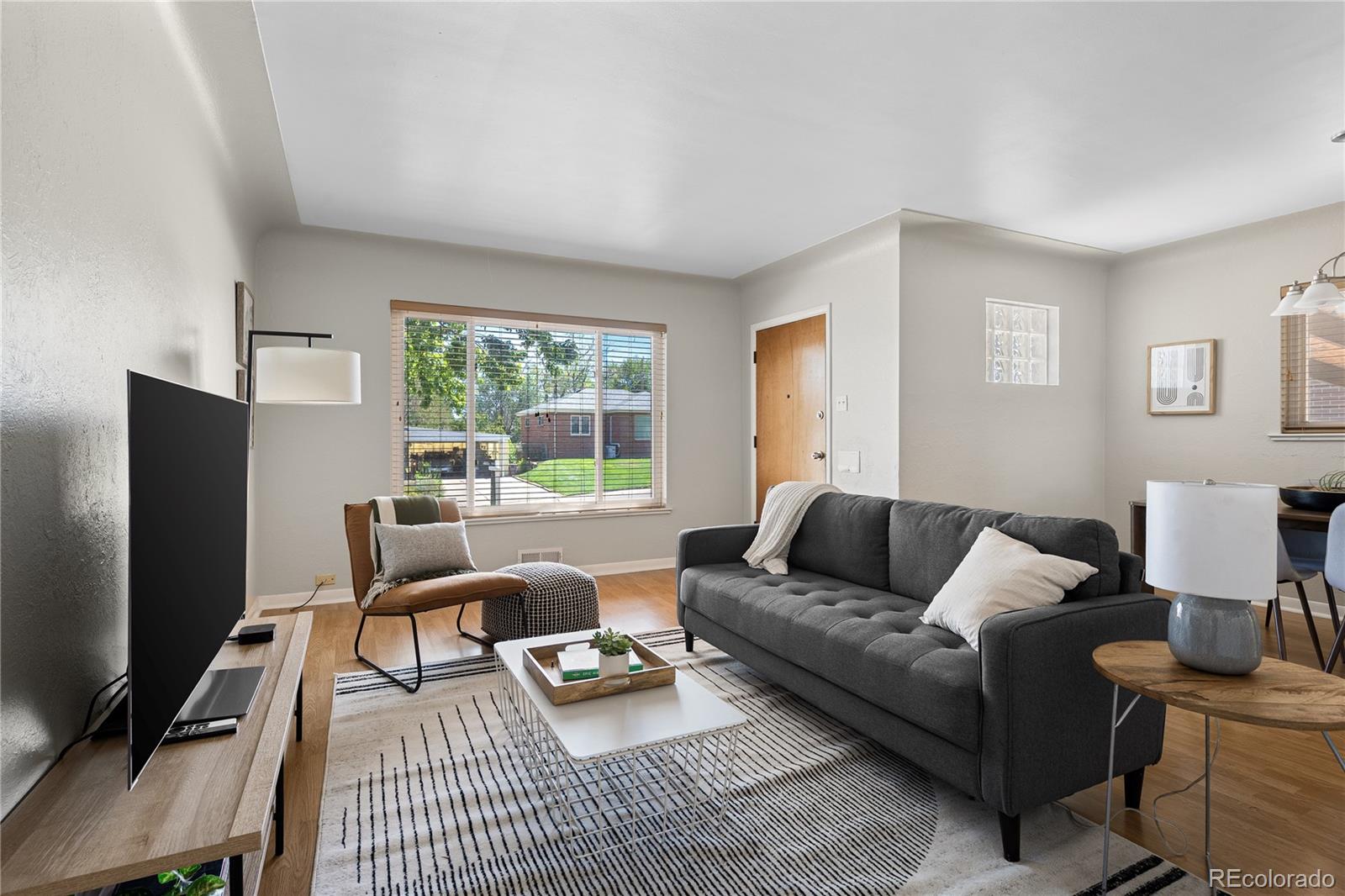 MLS Image #4 for 2331 s wolff street,denver, Colorado
