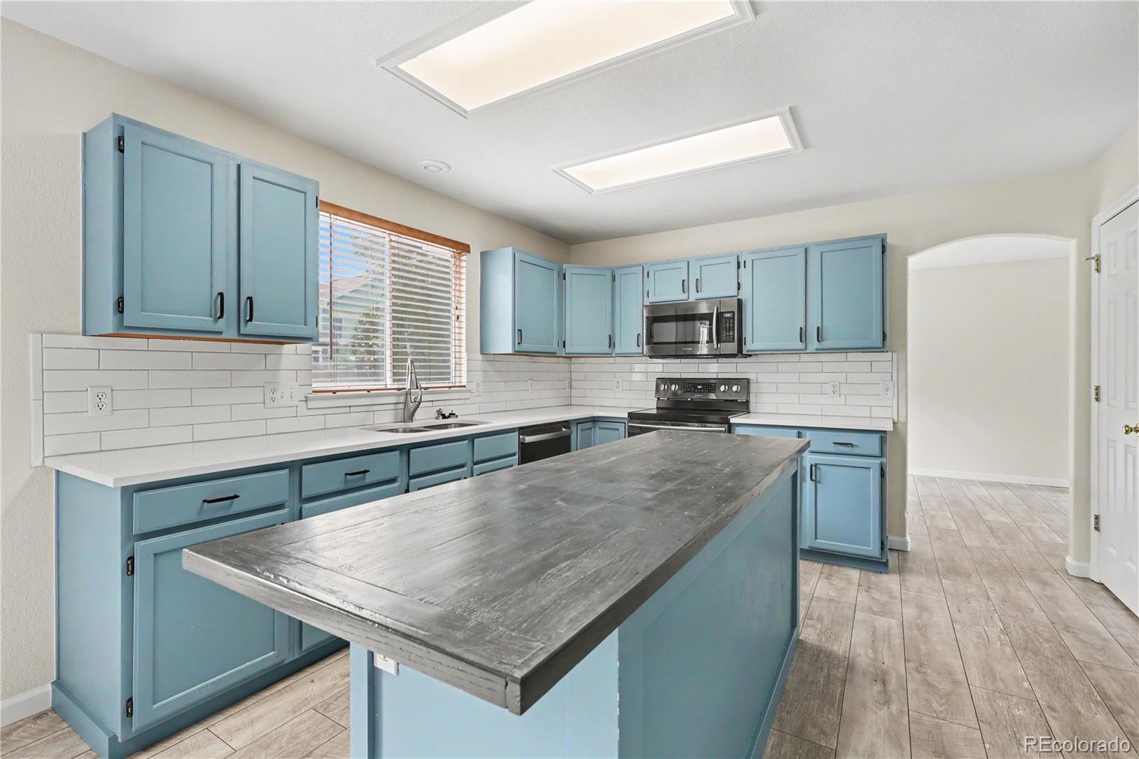 MLS Image #10 for 1028  delta drive,lafayette, Colorado
