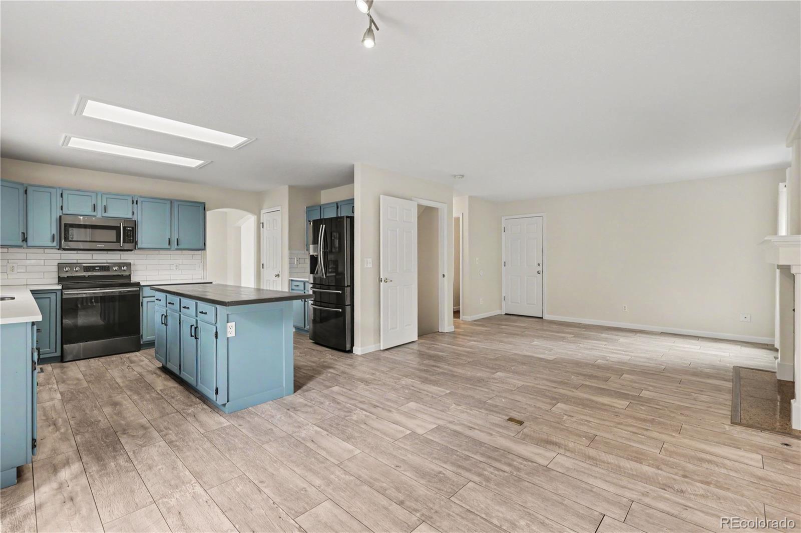 MLS Image #11 for 1028  delta drive,lafayette, Colorado