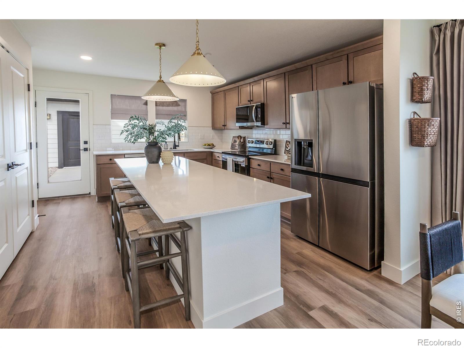 MLS Image #11 for 928  trumpet lane,windsor, Colorado