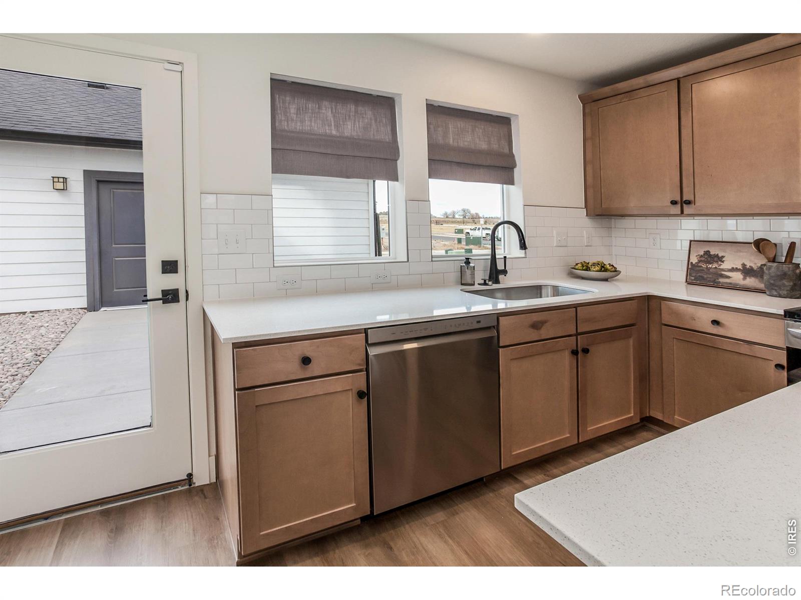 MLS Image #13 for 928  trumpet lane,windsor, Colorado