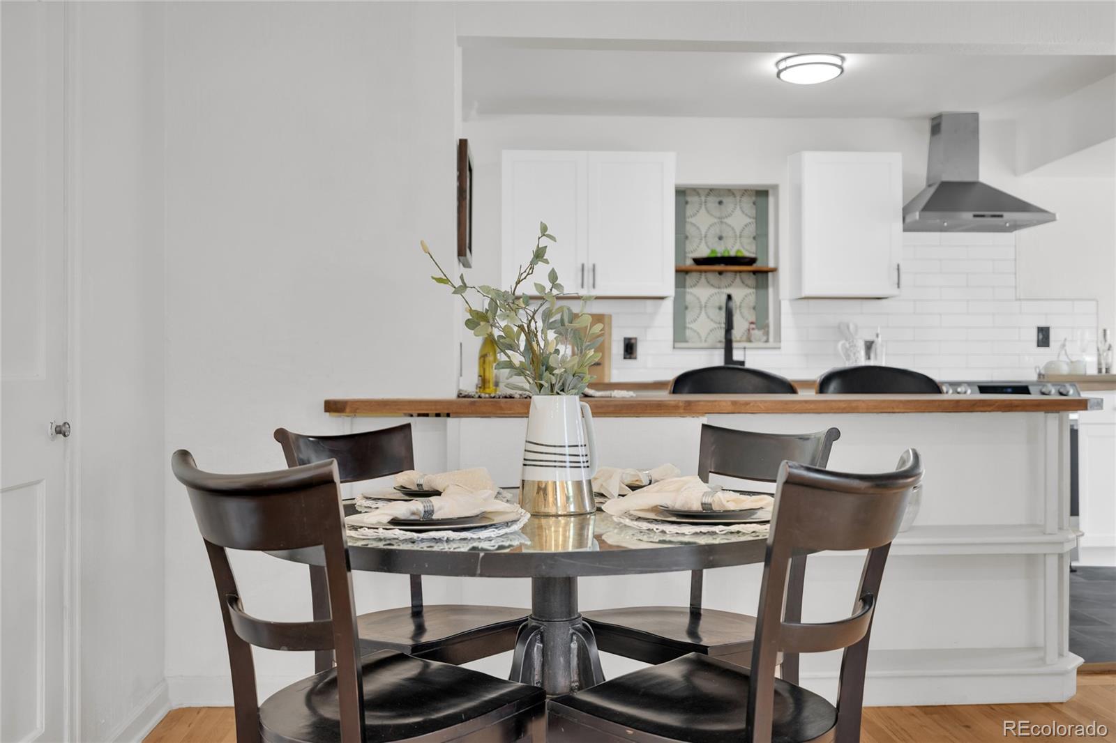 MLS Image #13 for 575 s clay street,denver, Colorado