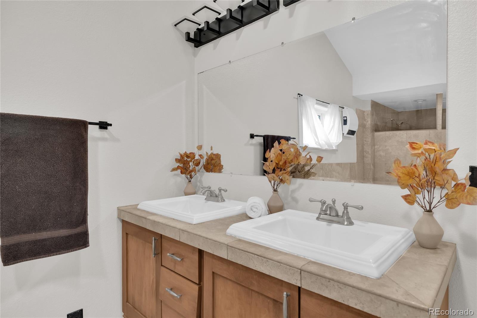 MLS Image #23 for 575 s clay street,denver, Colorado