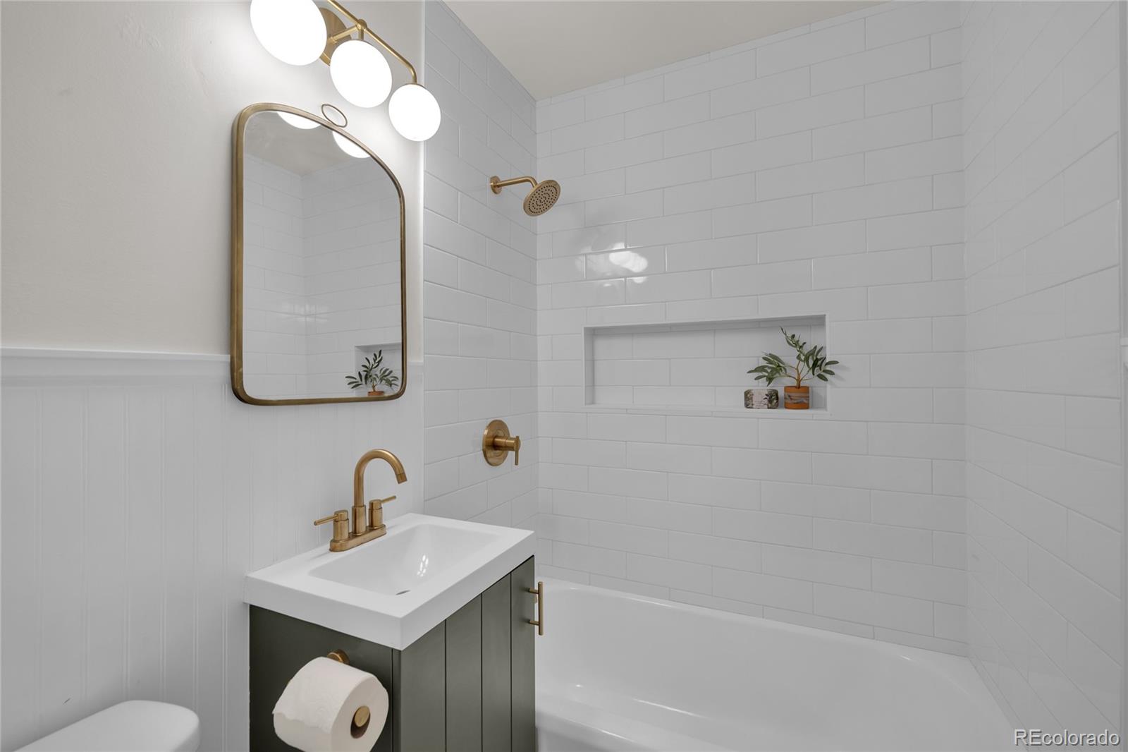 MLS Image #32 for 575 s clay street,denver, Colorado