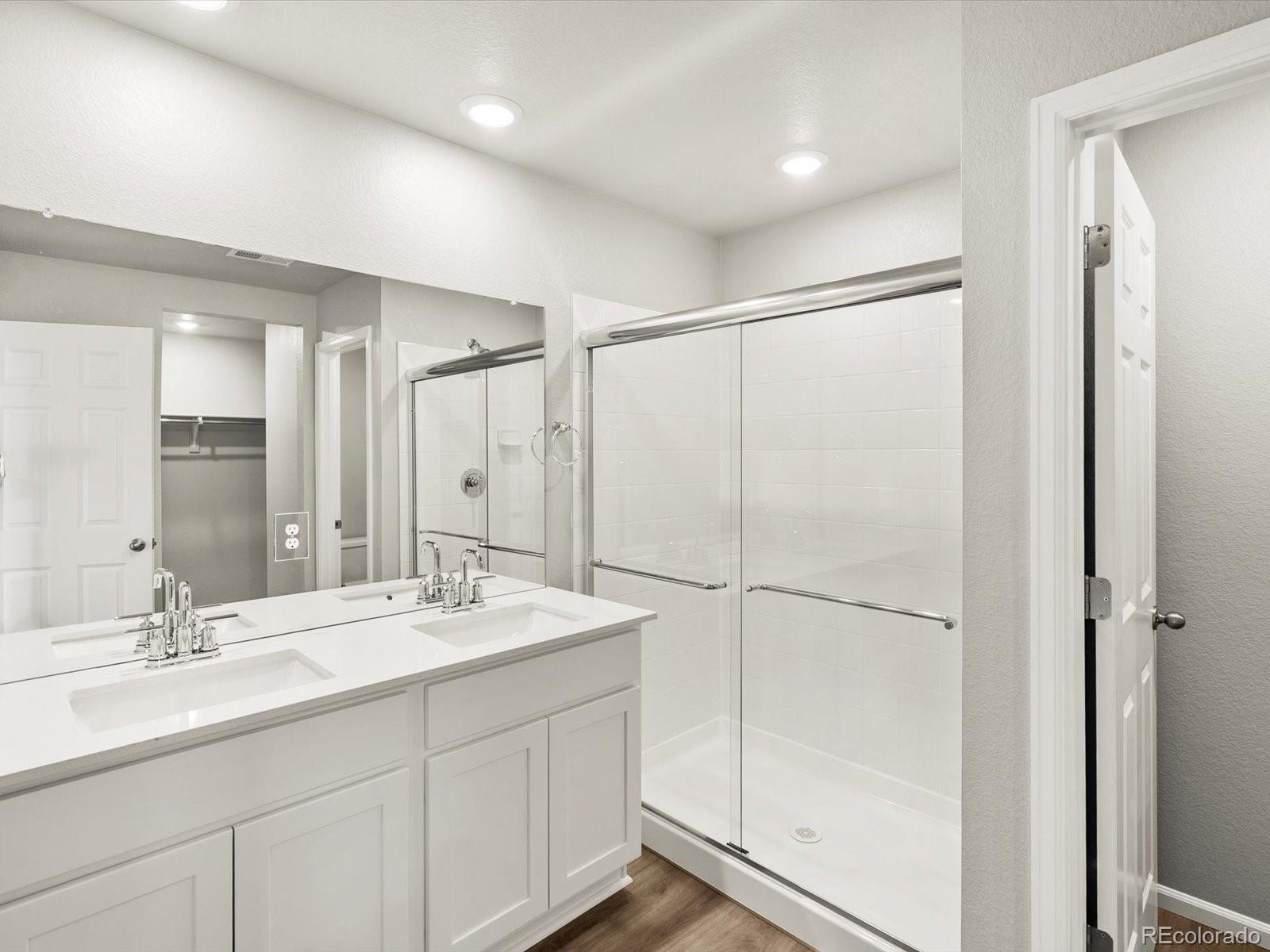 MLS Image #14 for 505  97th avenue,greeley, Colorado