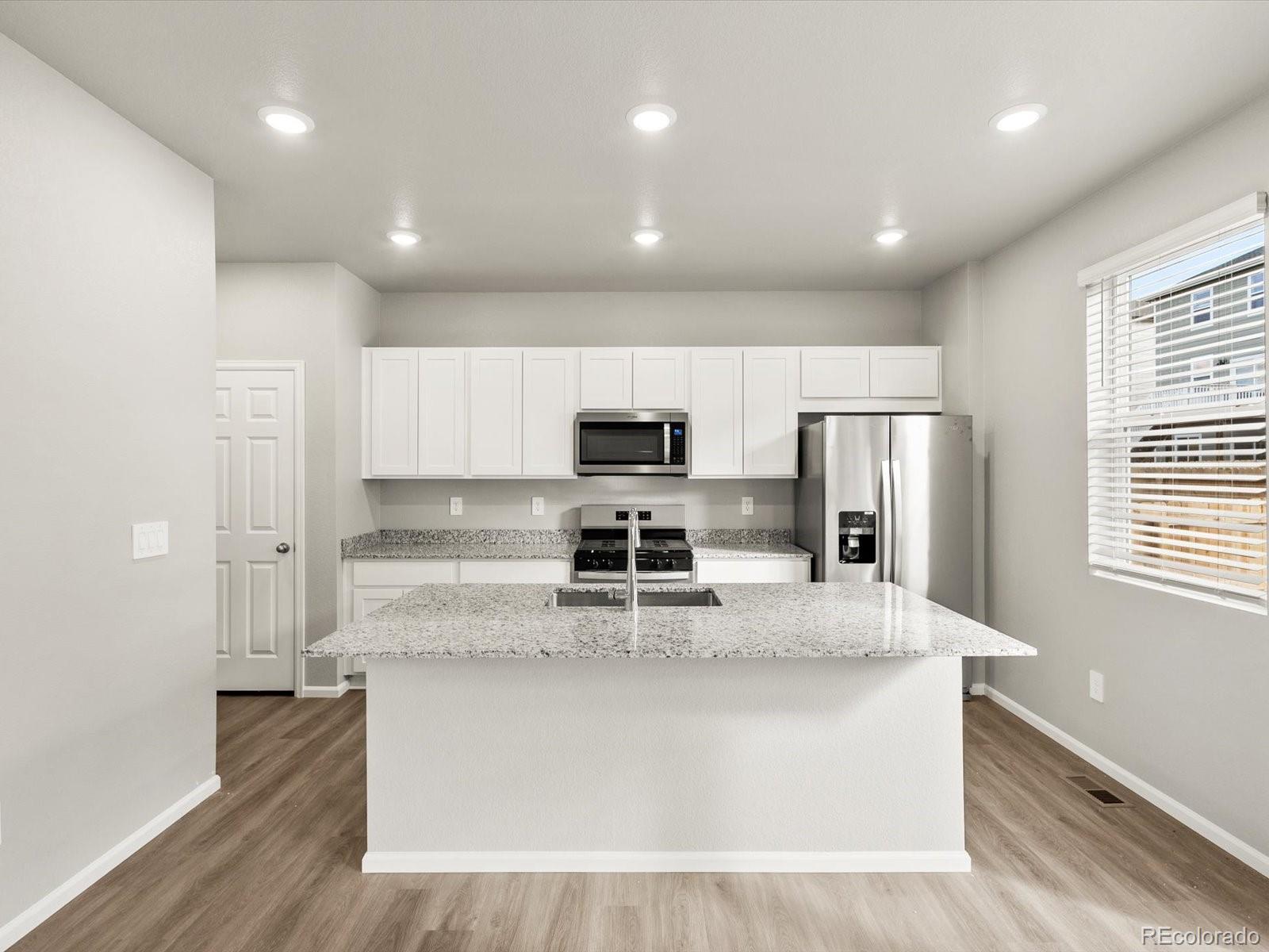 MLS Image #8 for 505  97th avenue,greeley, Colorado