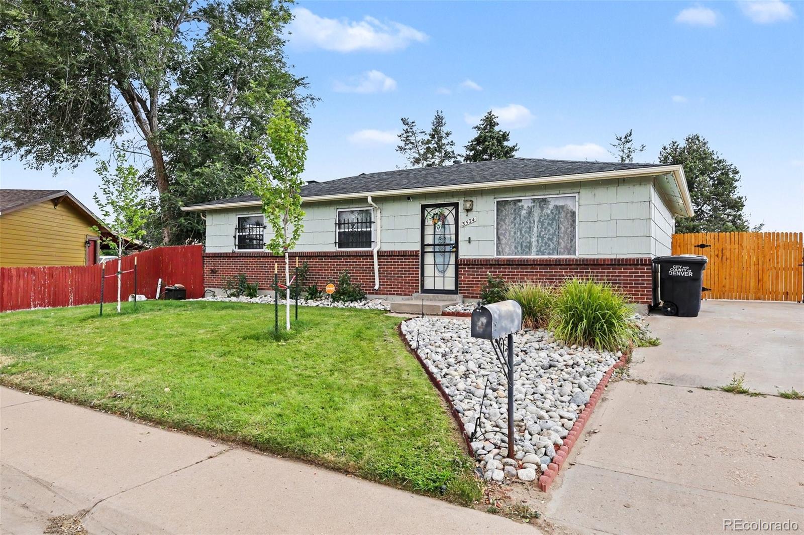 MLS Image #18 for 5534  xanadu street,denver, Colorado