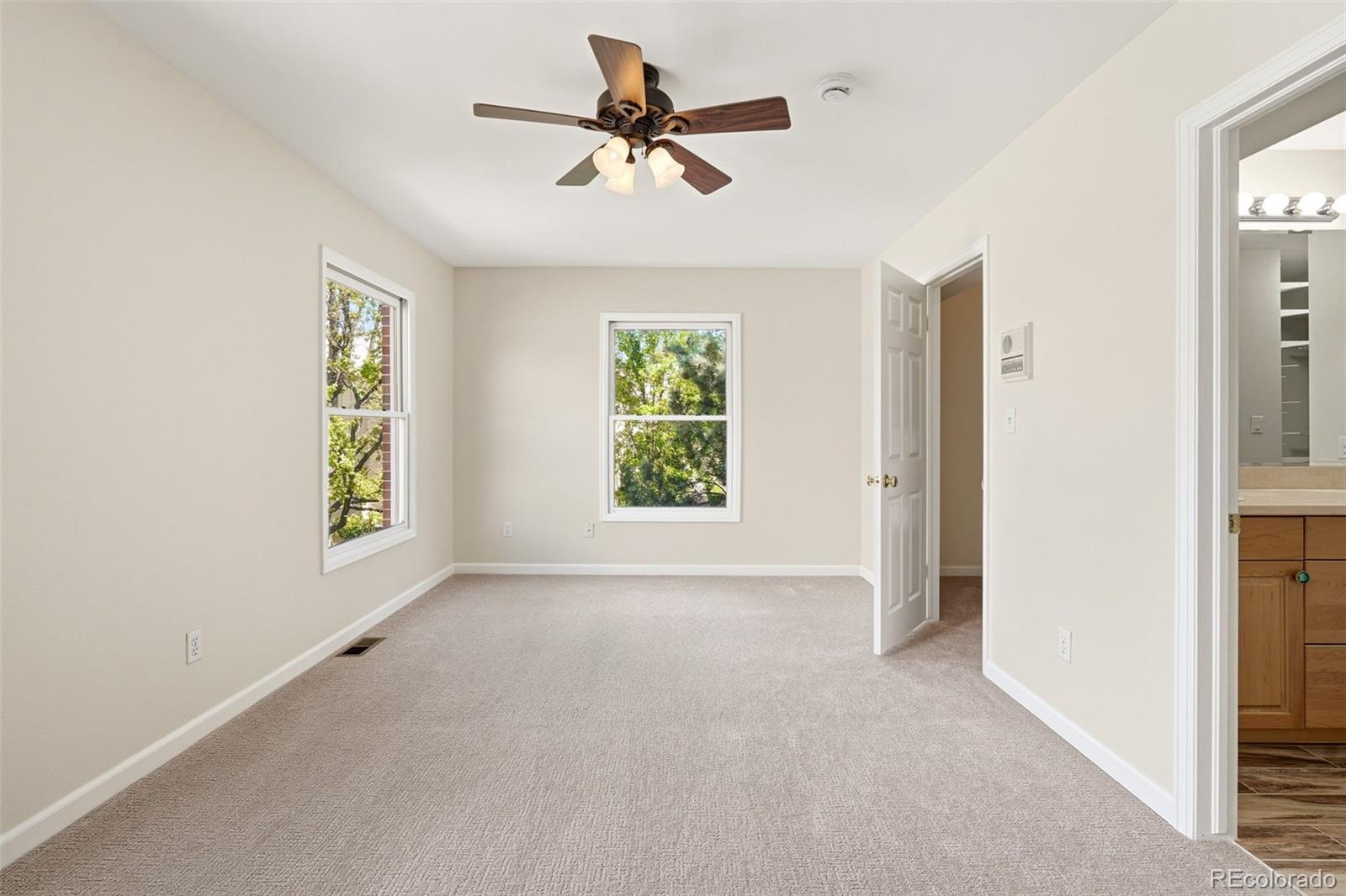 MLS Image #22 for 944  ivanhoe street,denver, Colorado