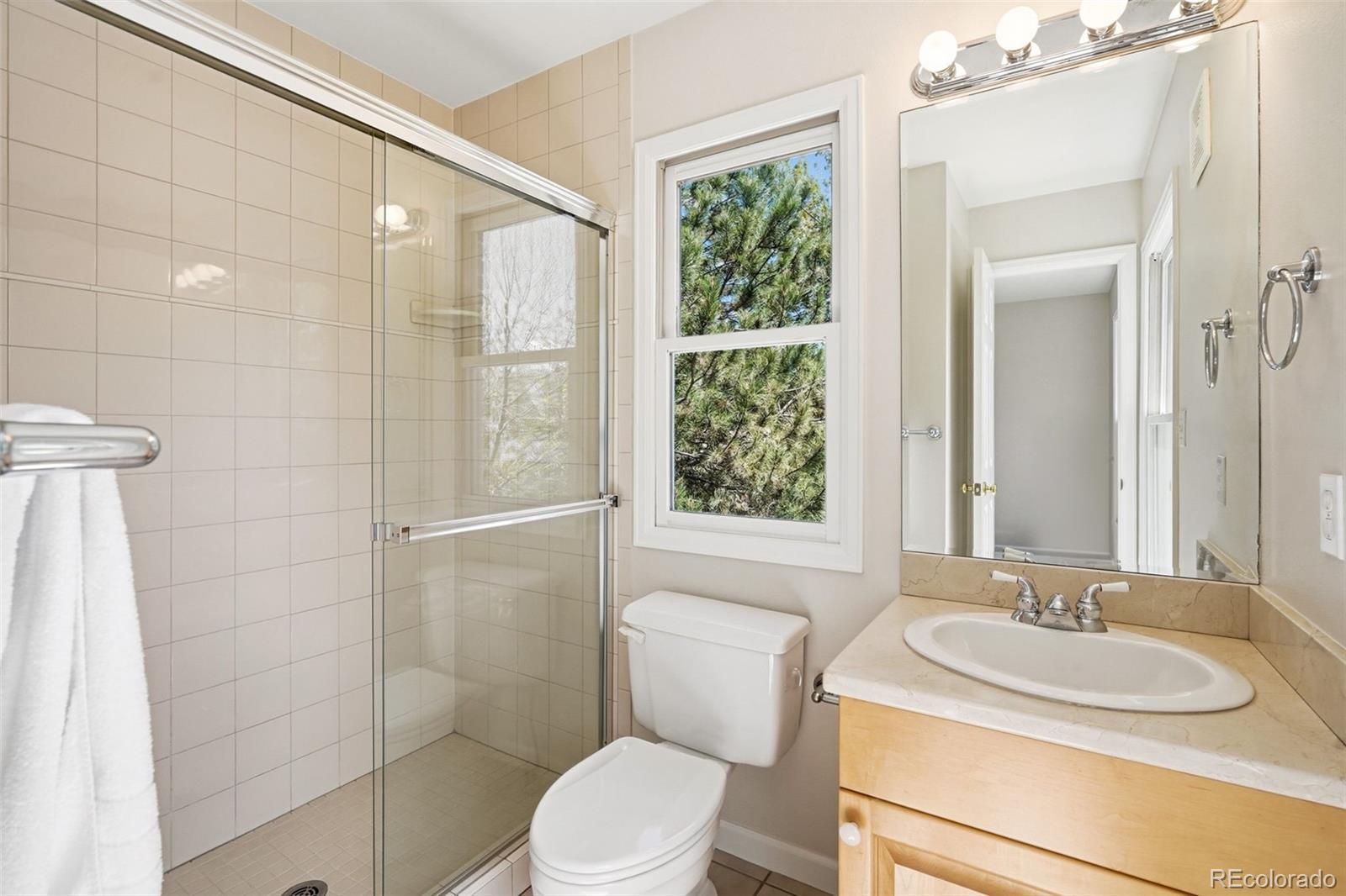MLS Image #29 for 944  ivanhoe street,denver, Colorado
