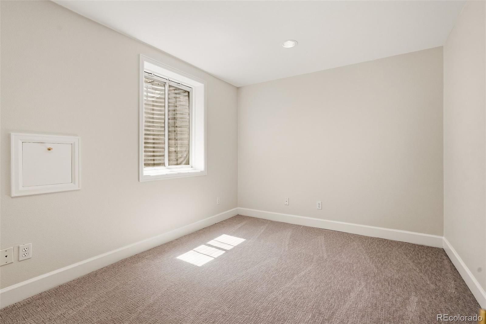 MLS Image #40 for 944  ivanhoe street,denver, Colorado