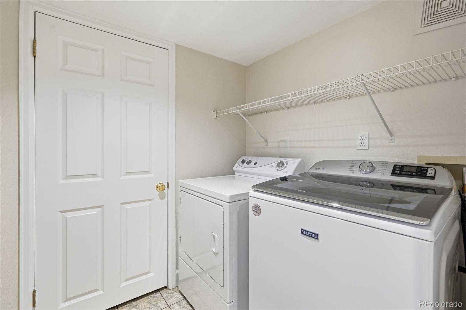 MLS Image #41 for 944  ivanhoe street,denver, Colorado