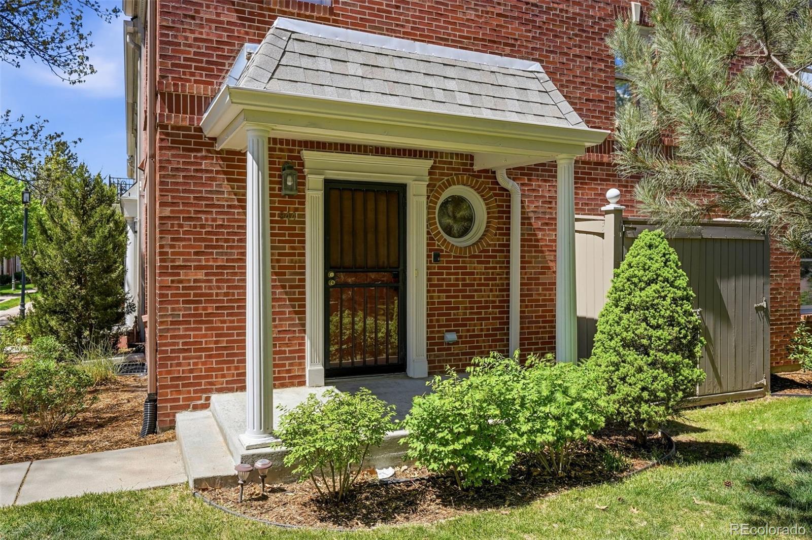 MLS Image #6 for 944  ivanhoe street,denver, Colorado
