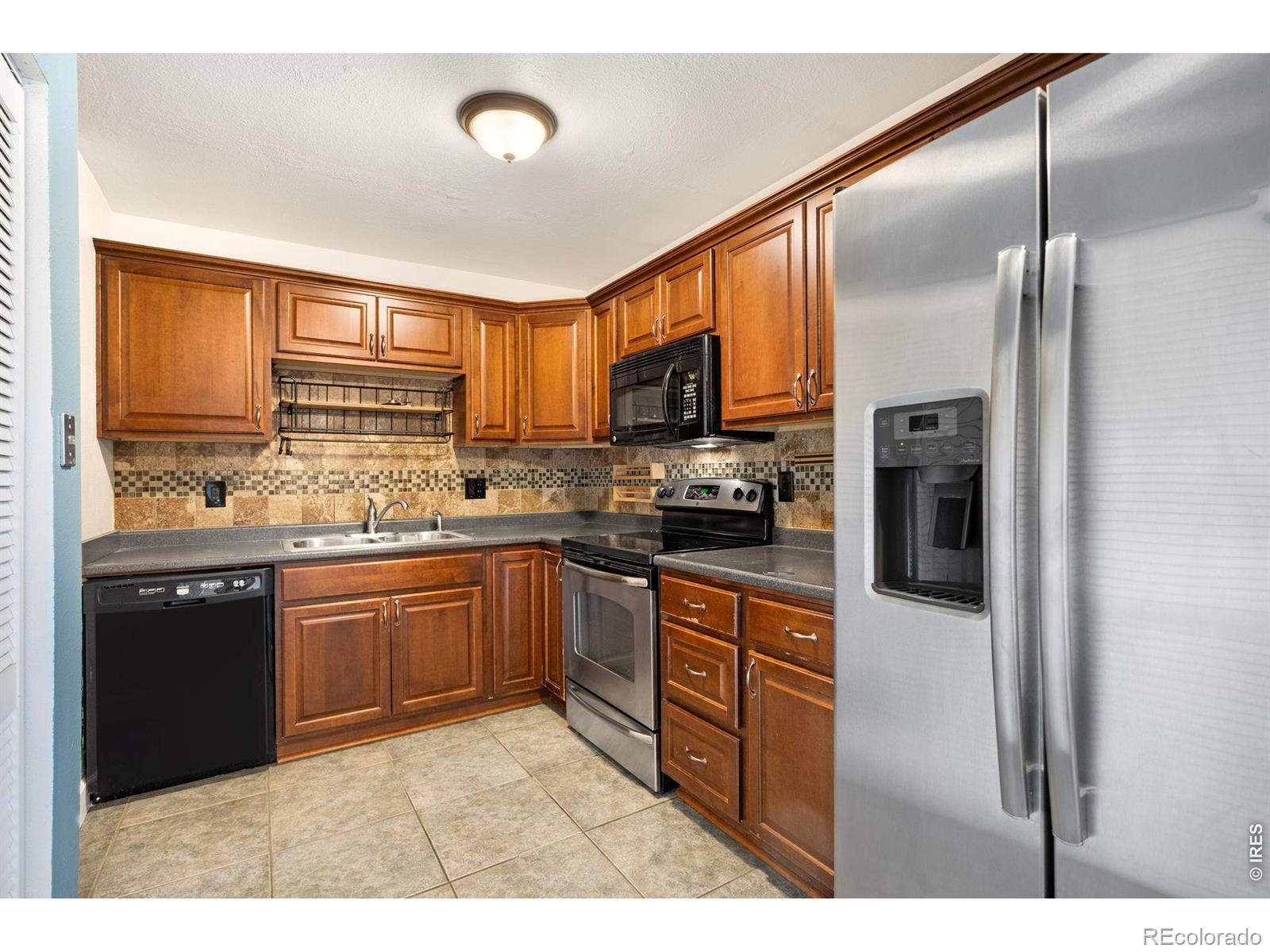 MLS Image #10 for 3001  swing station way,fort collins, Colorado