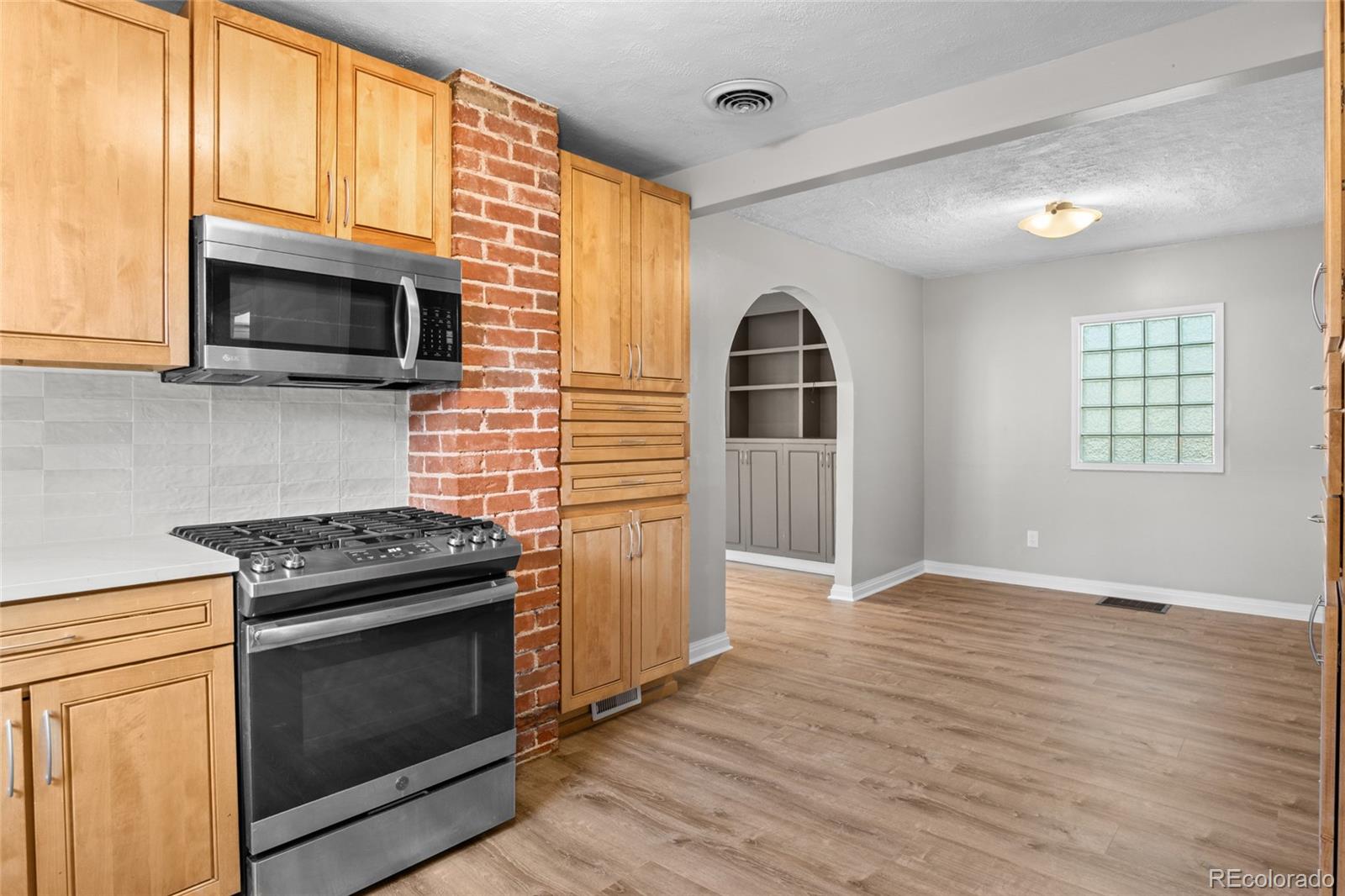 MLS Image #12 for 4058 s lincoln street,englewood, Colorado