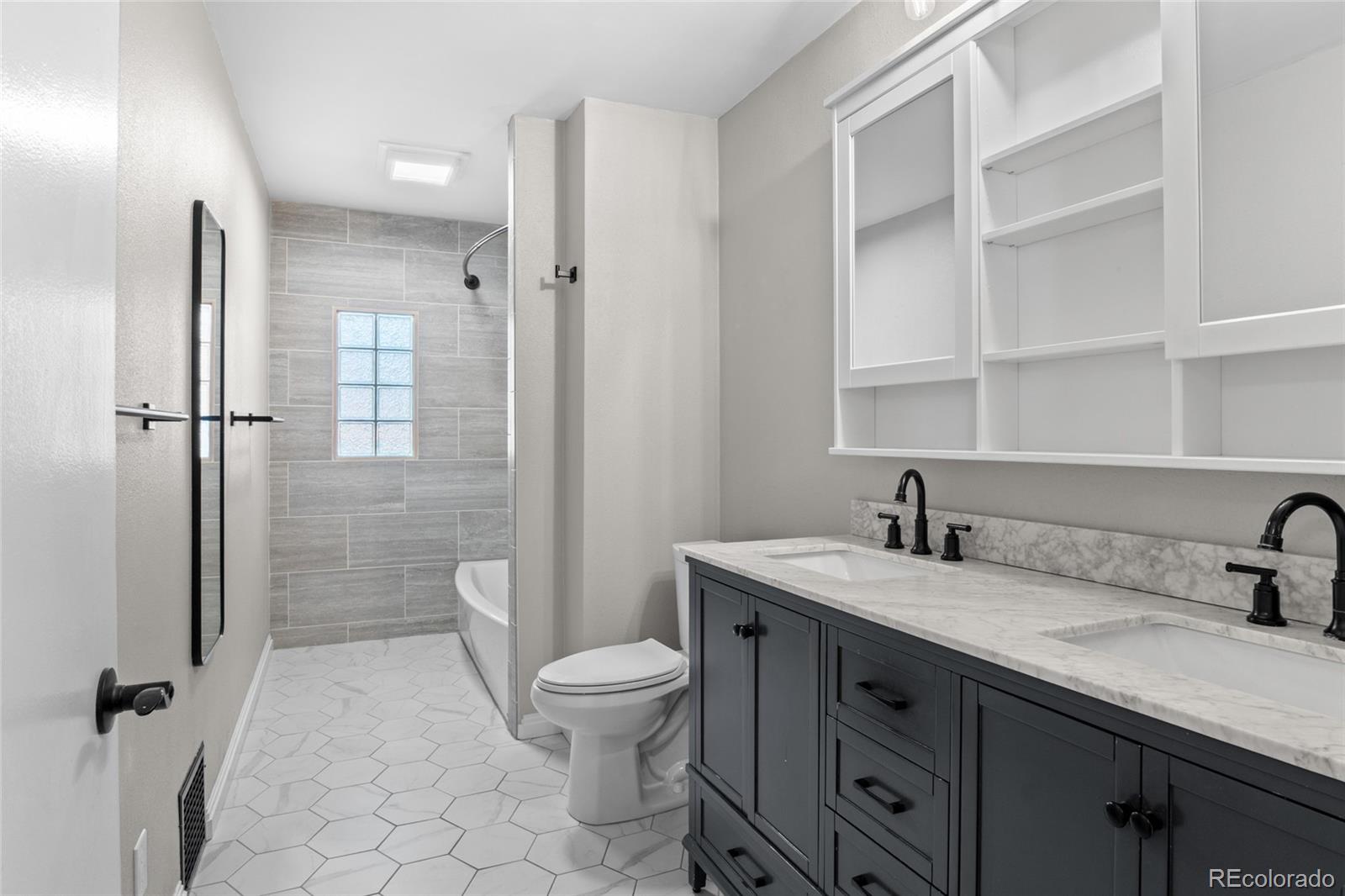 MLS Image #14 for 4058 s lincoln street,englewood, Colorado