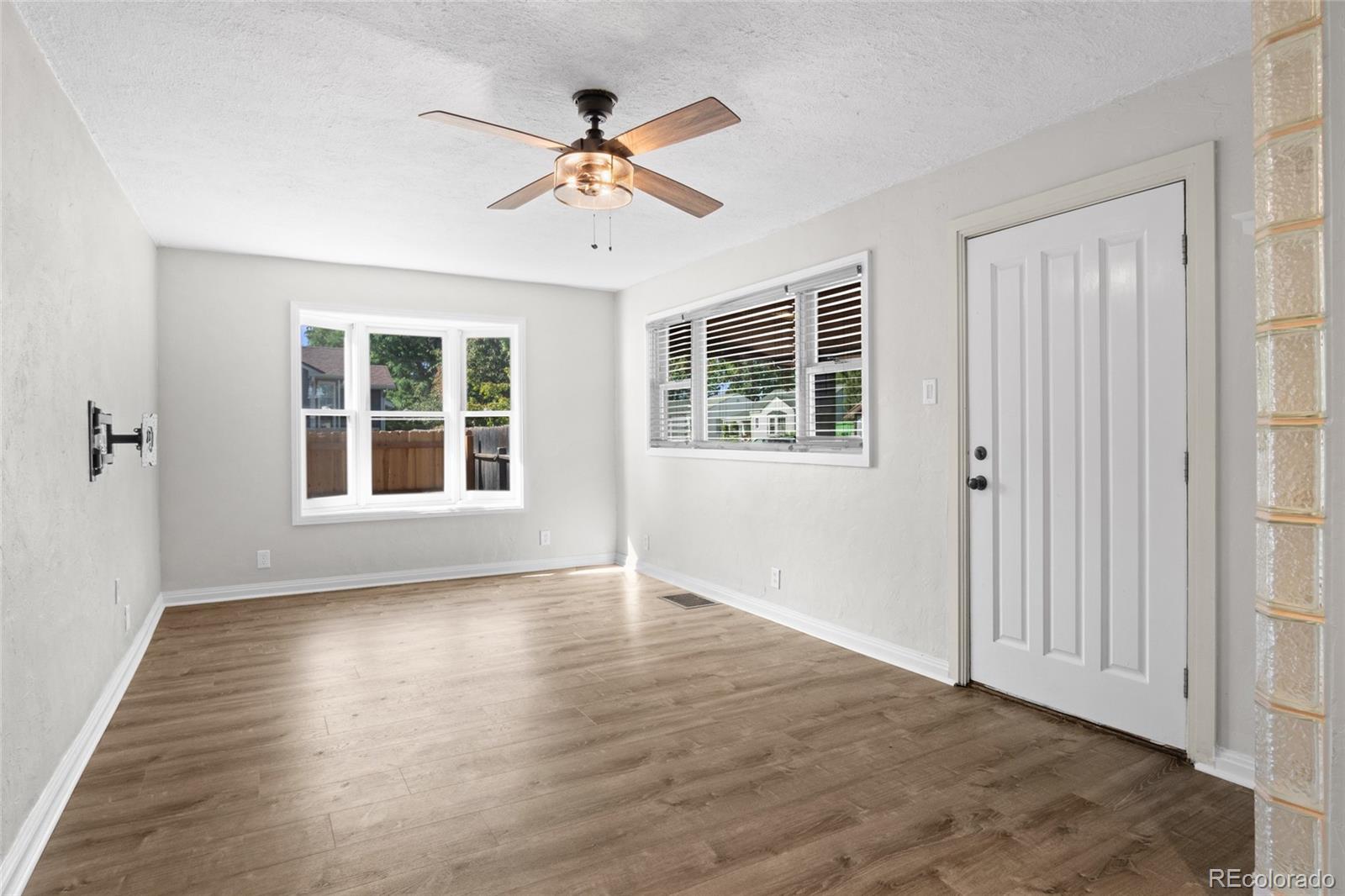 MLS Image #7 for 4058 s lincoln street,englewood, Colorado
