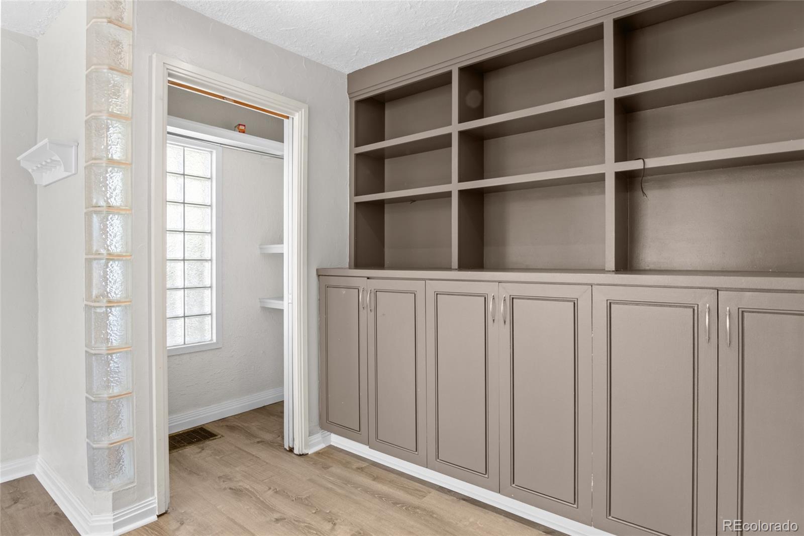 MLS Image #8 for 4058 s lincoln street,englewood, Colorado