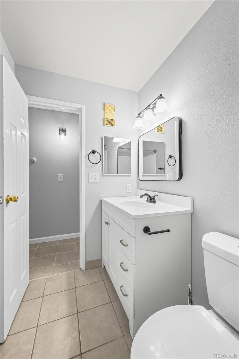 MLS Image #14 for 10150 e virginia avenue,denver, Colorado