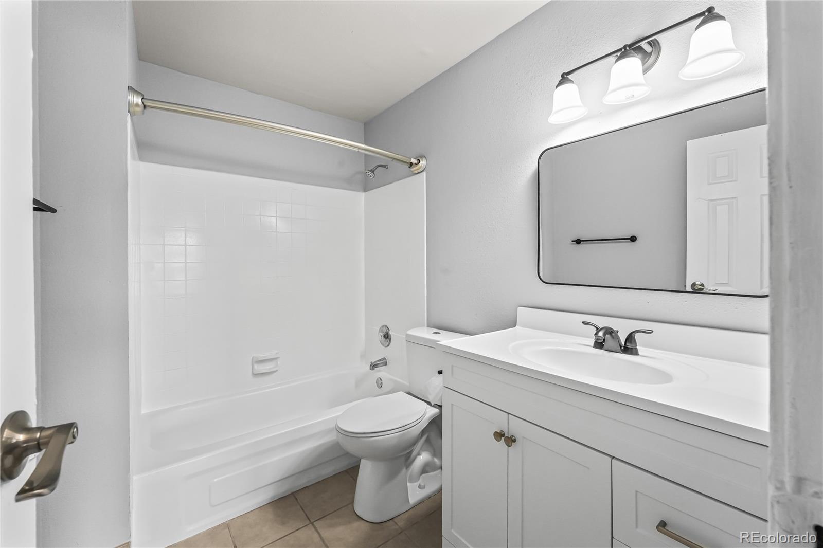 MLS Image #21 for 10150 e virginia avenue,denver, Colorado
