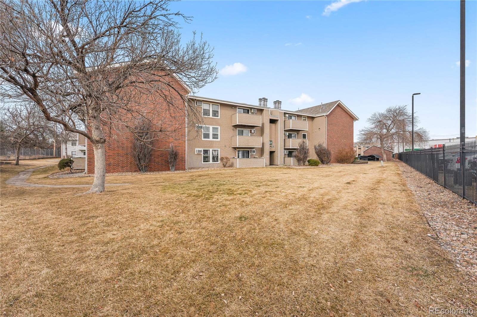 MLS Image #31 for 10150 e virginia avenue,denver, Colorado