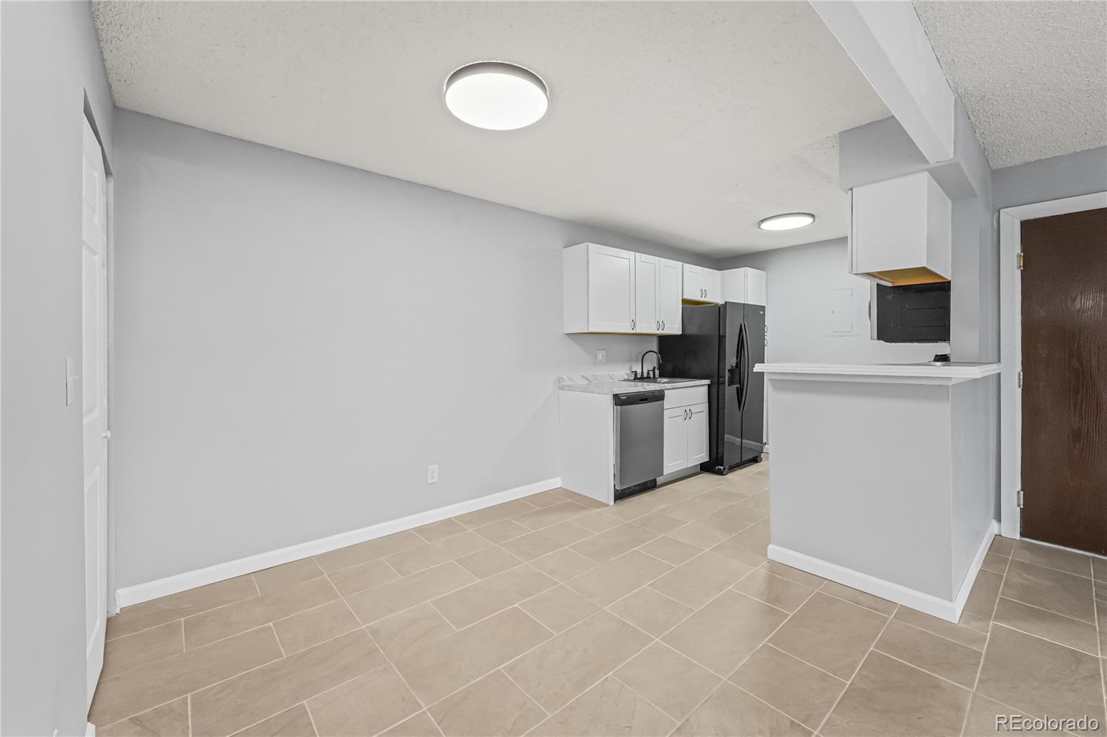 MLS Image #9 for 10150 e virginia avenue,denver, Colorado