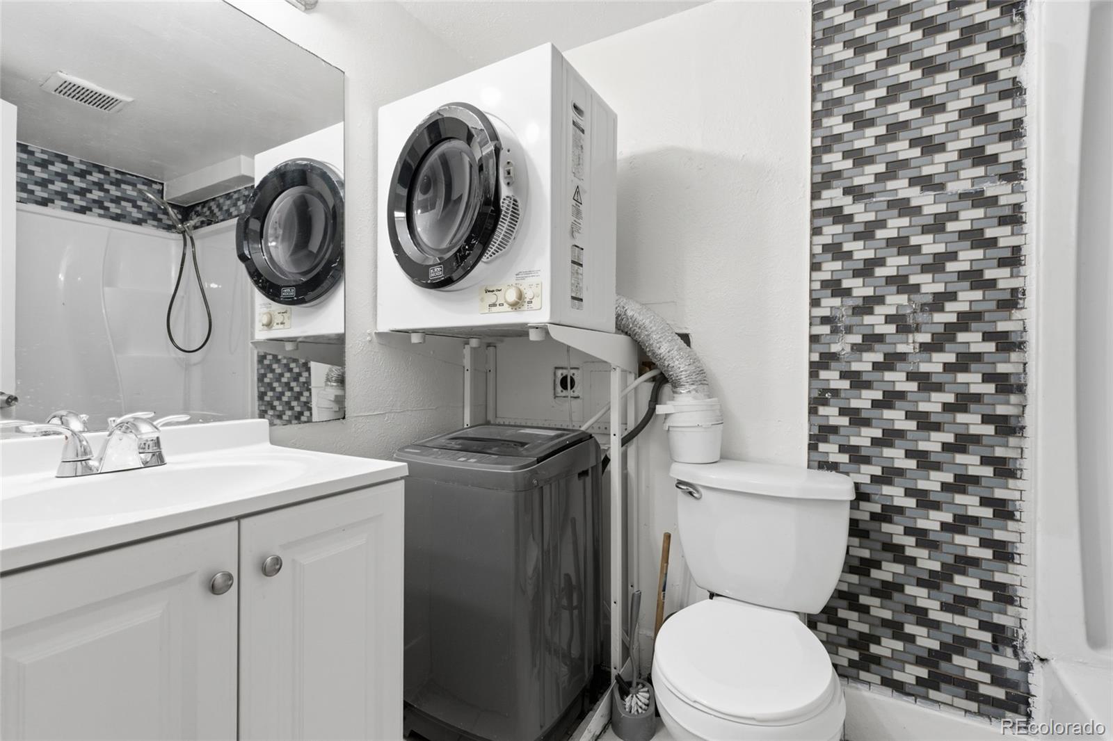 MLS Image #7 for 875 s quebec street 1,denver, Colorado