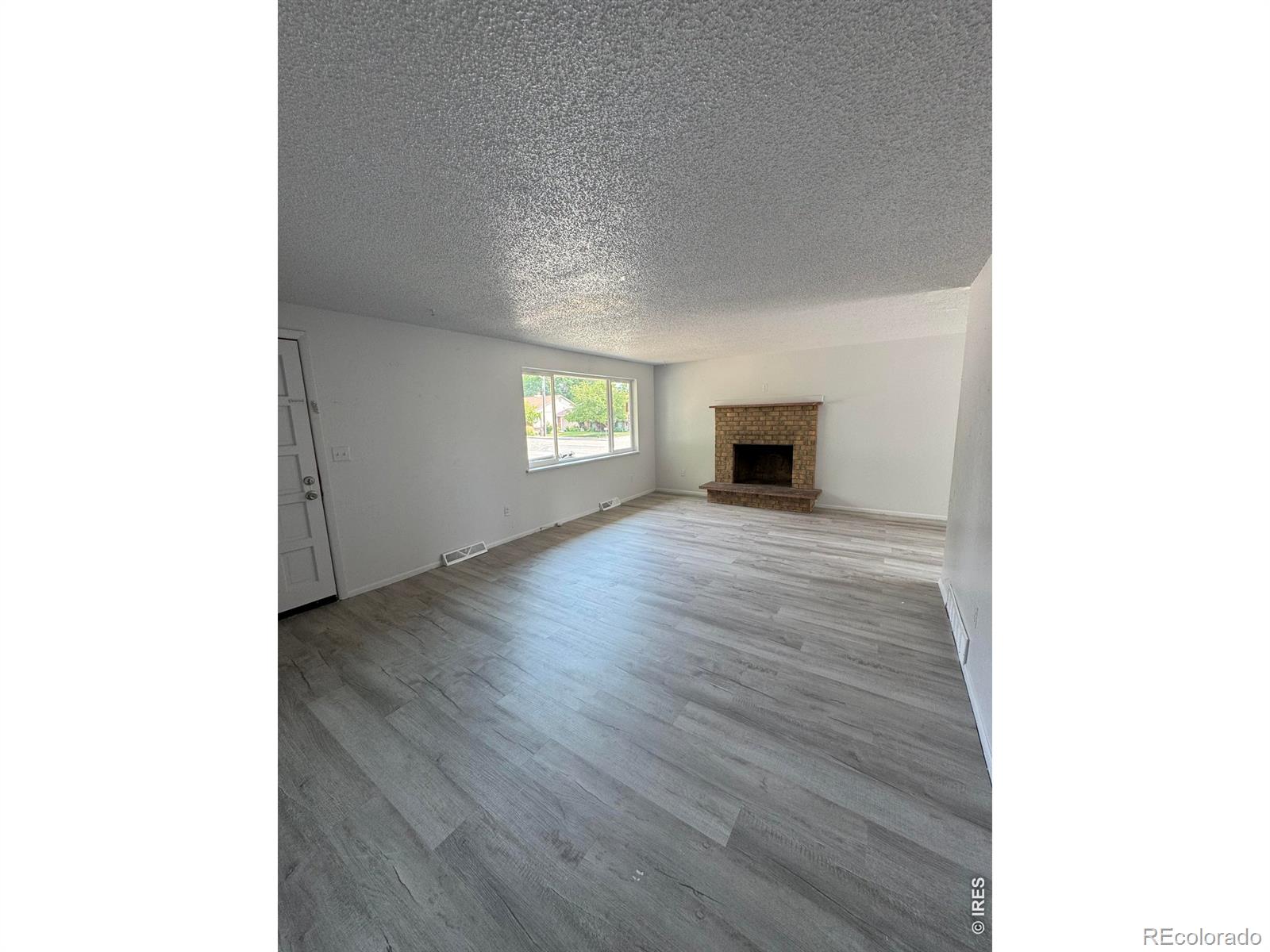 MLS Image #7 for 47  university drive,longmont, Colorado