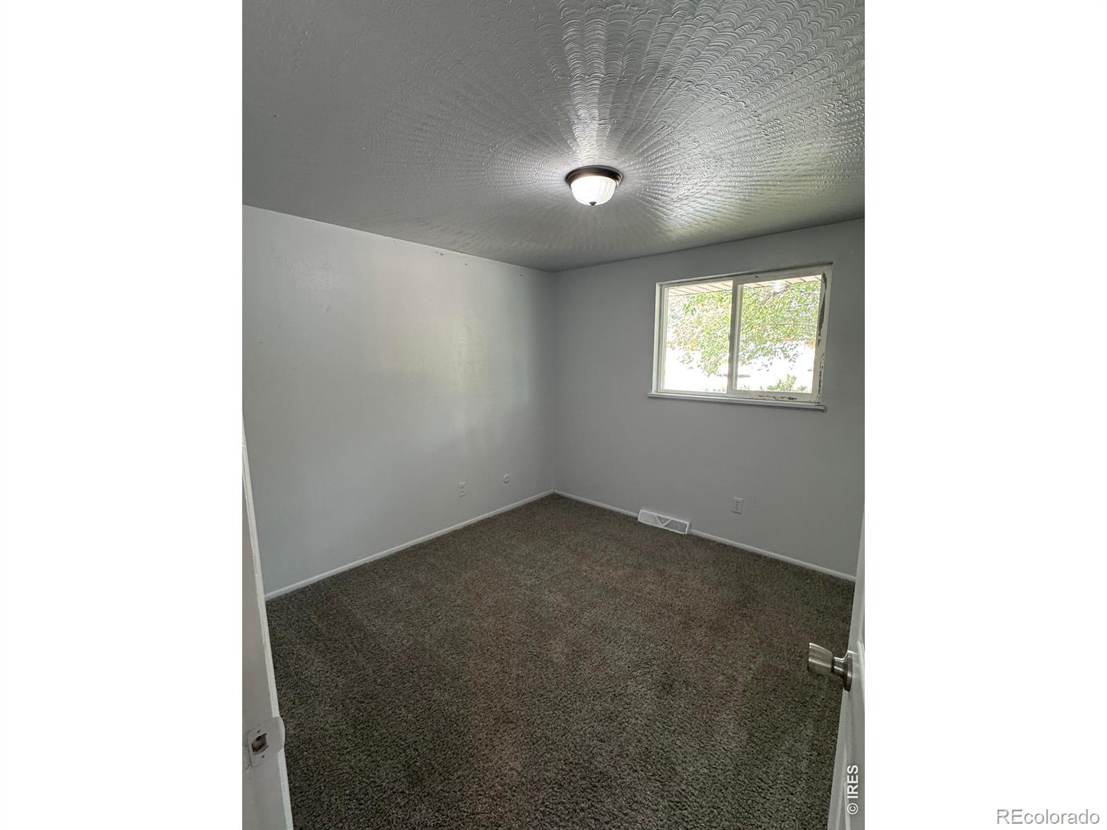MLS Image #8 for 47  university drive,longmont, Colorado