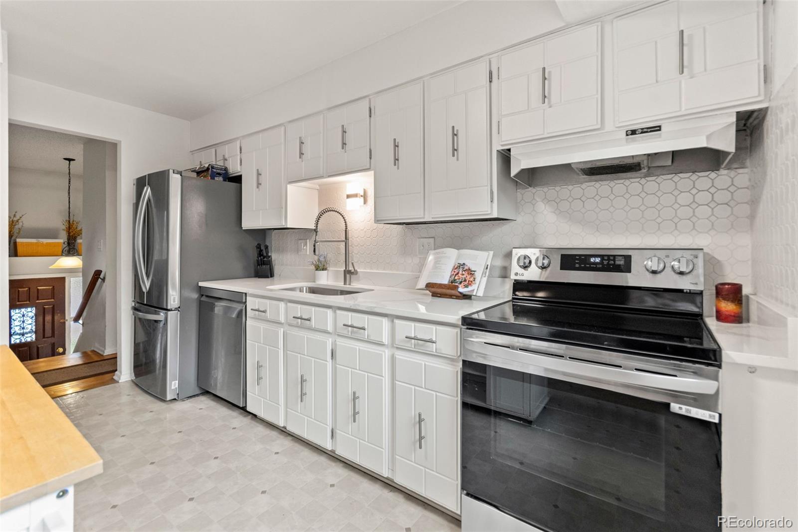 MLS Image #19 for 2801 s reed street,denver, Colorado