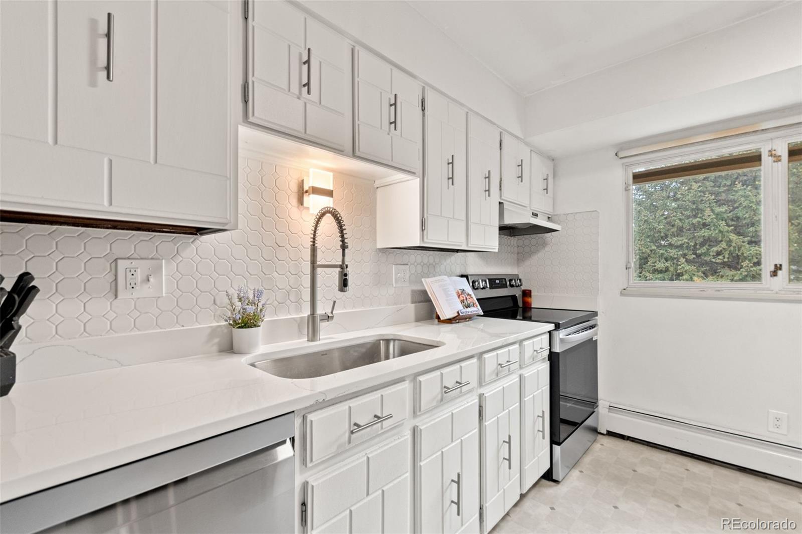 MLS Image #20 for 2801 s reed street,denver, Colorado