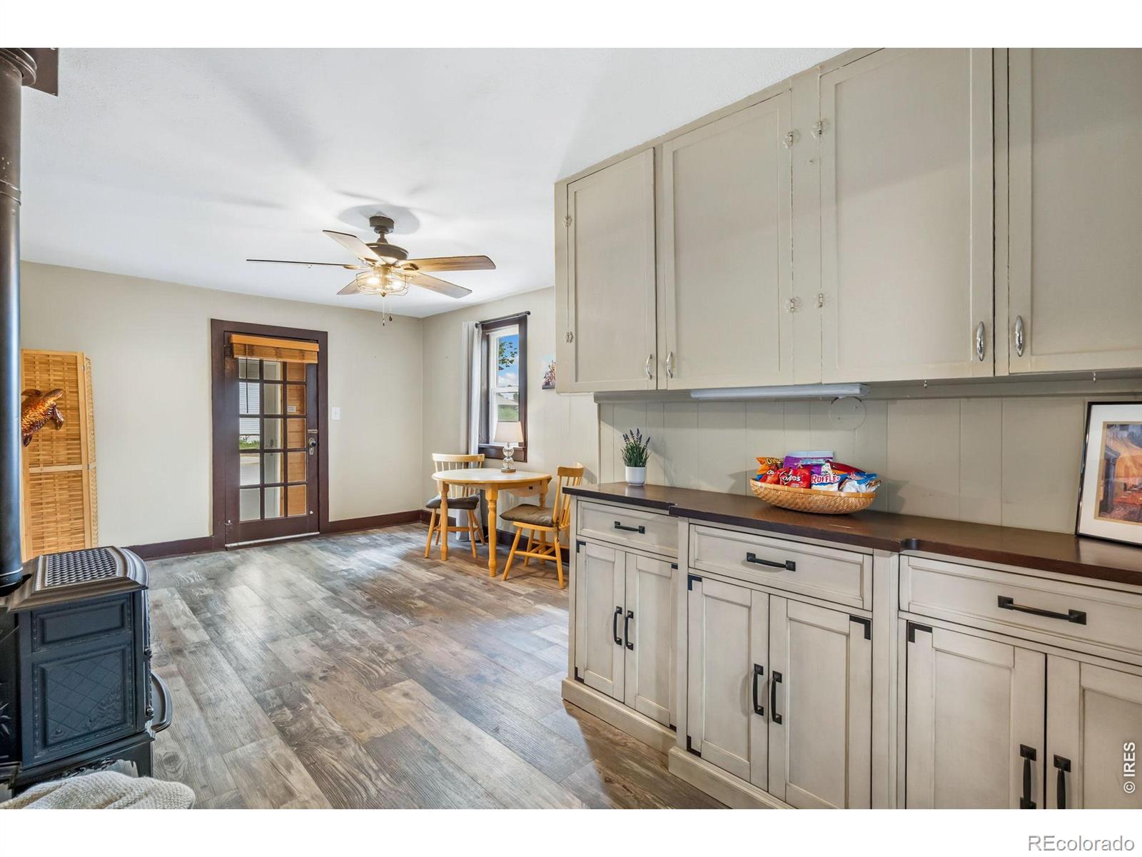 MLS Image #8 for 542 e 10th street,loveland, Colorado