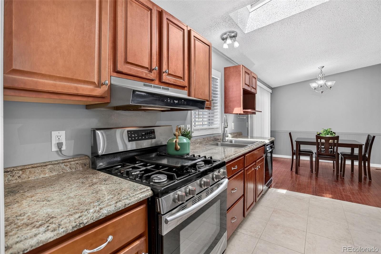 MLS Image #14 for 5665  bryant street,denver, Colorado