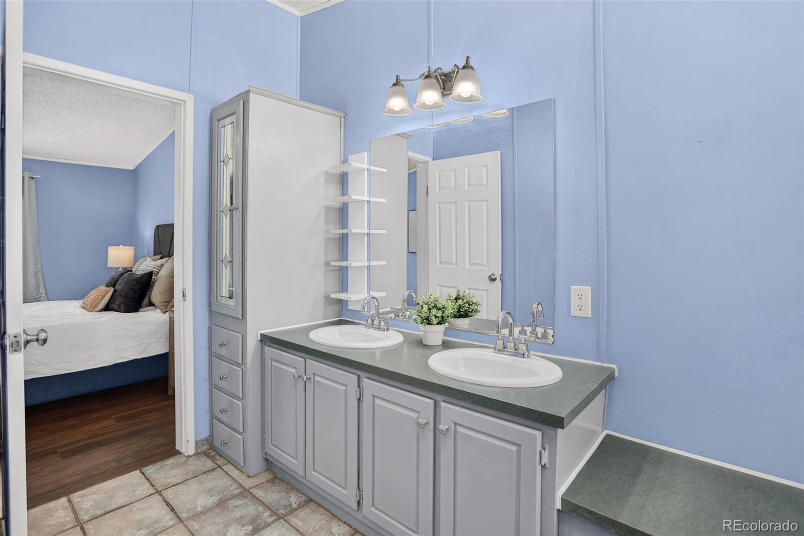 MLS Image #19 for 5665  bryant street,denver, Colorado