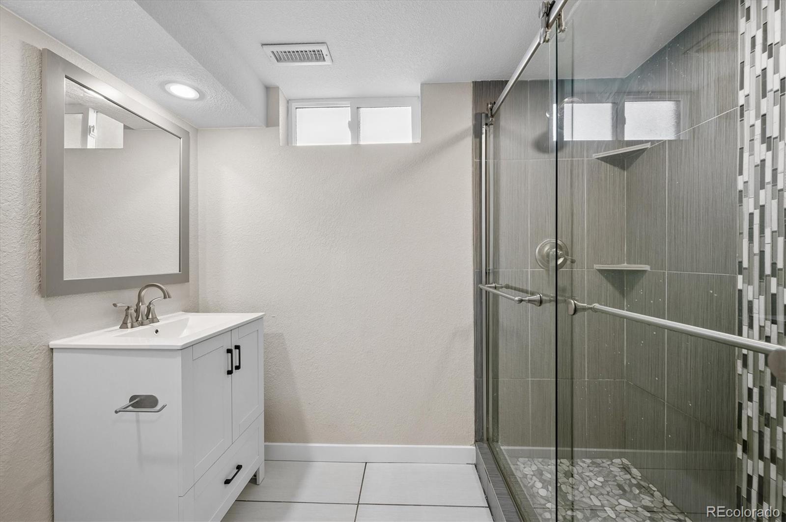 MLS Image #18 for 1495 s benton street,denver, Colorado