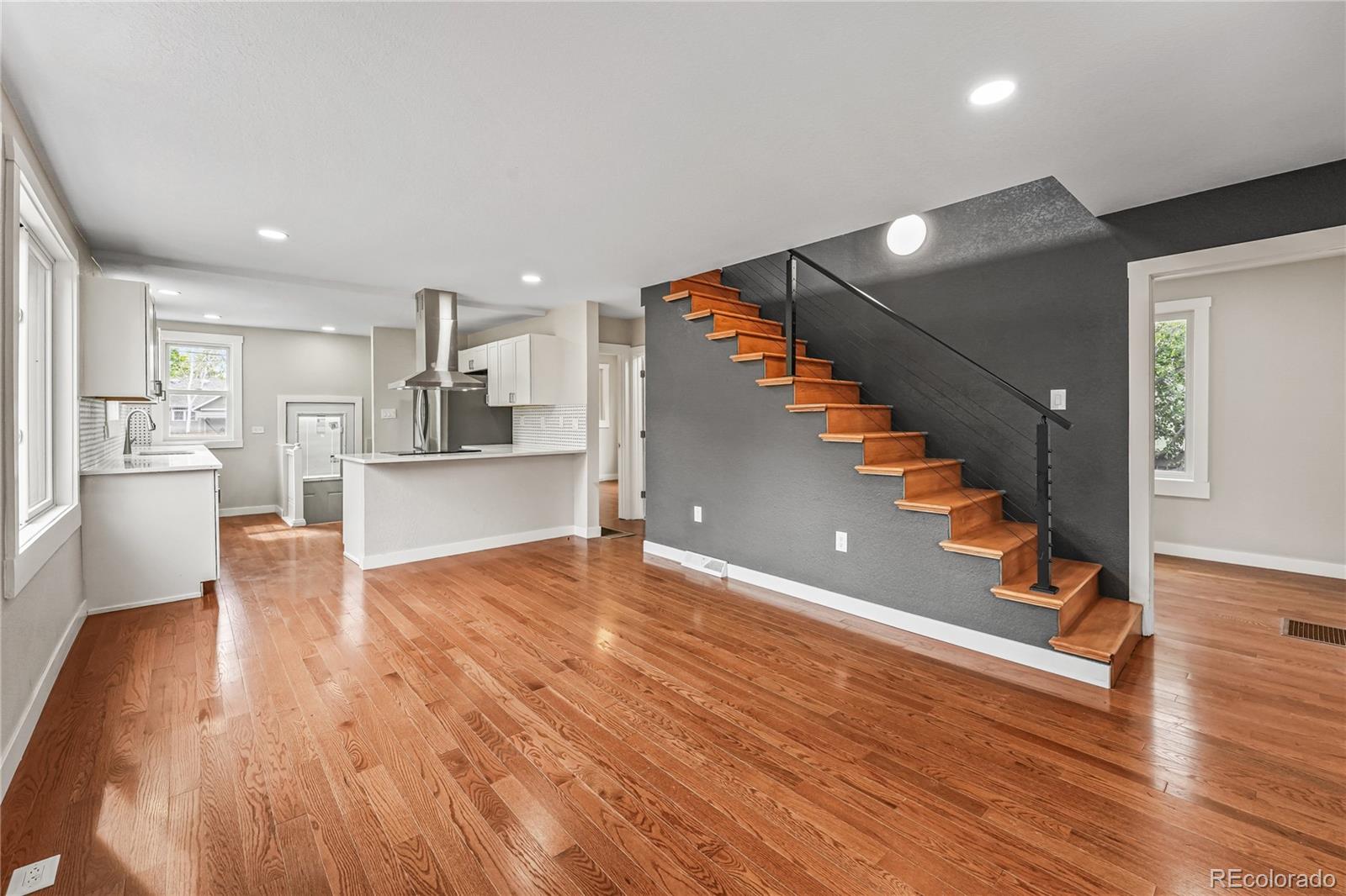 MLS Image #5 for 1653  trenton street,denver, Colorado