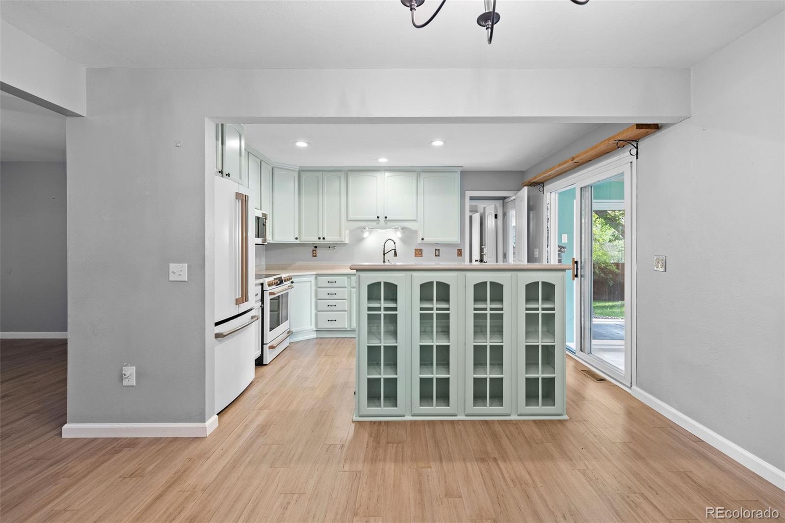 MLS Image #5 for 7154 s pennsylvania street,littleton, Colorado